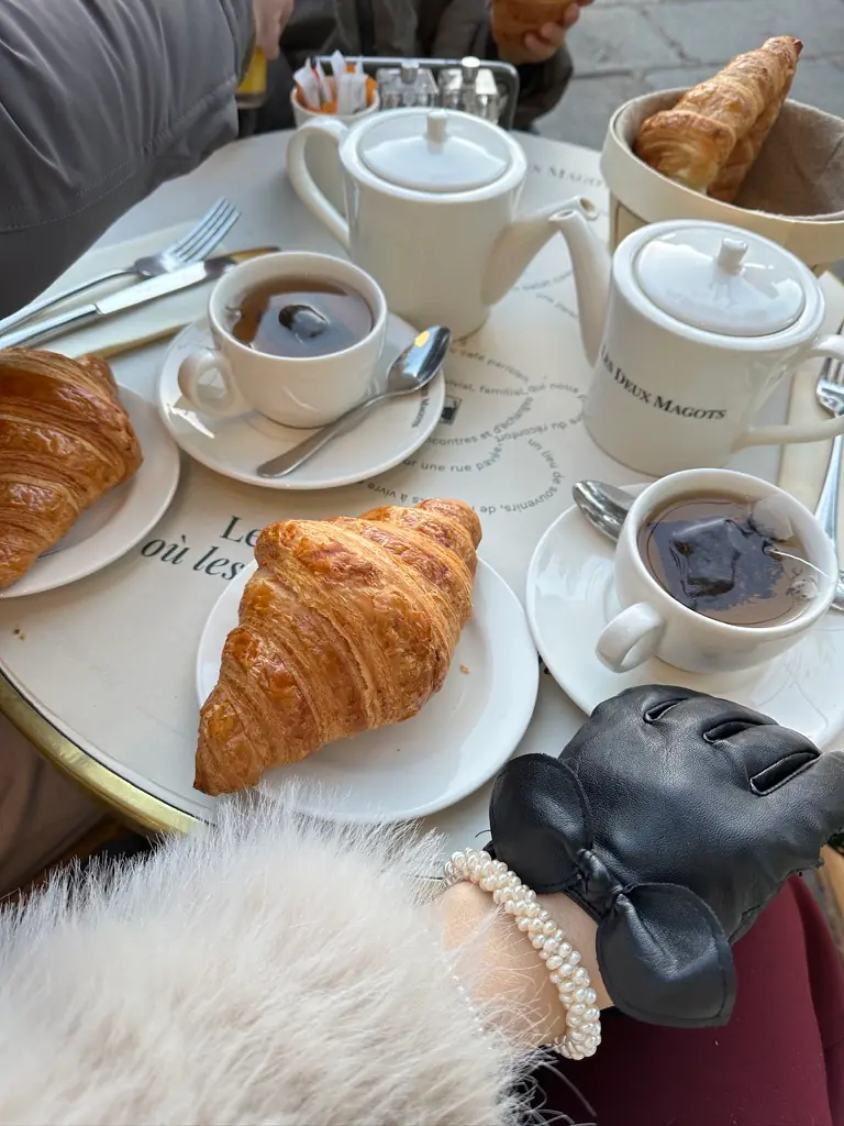 Les Deux Magot