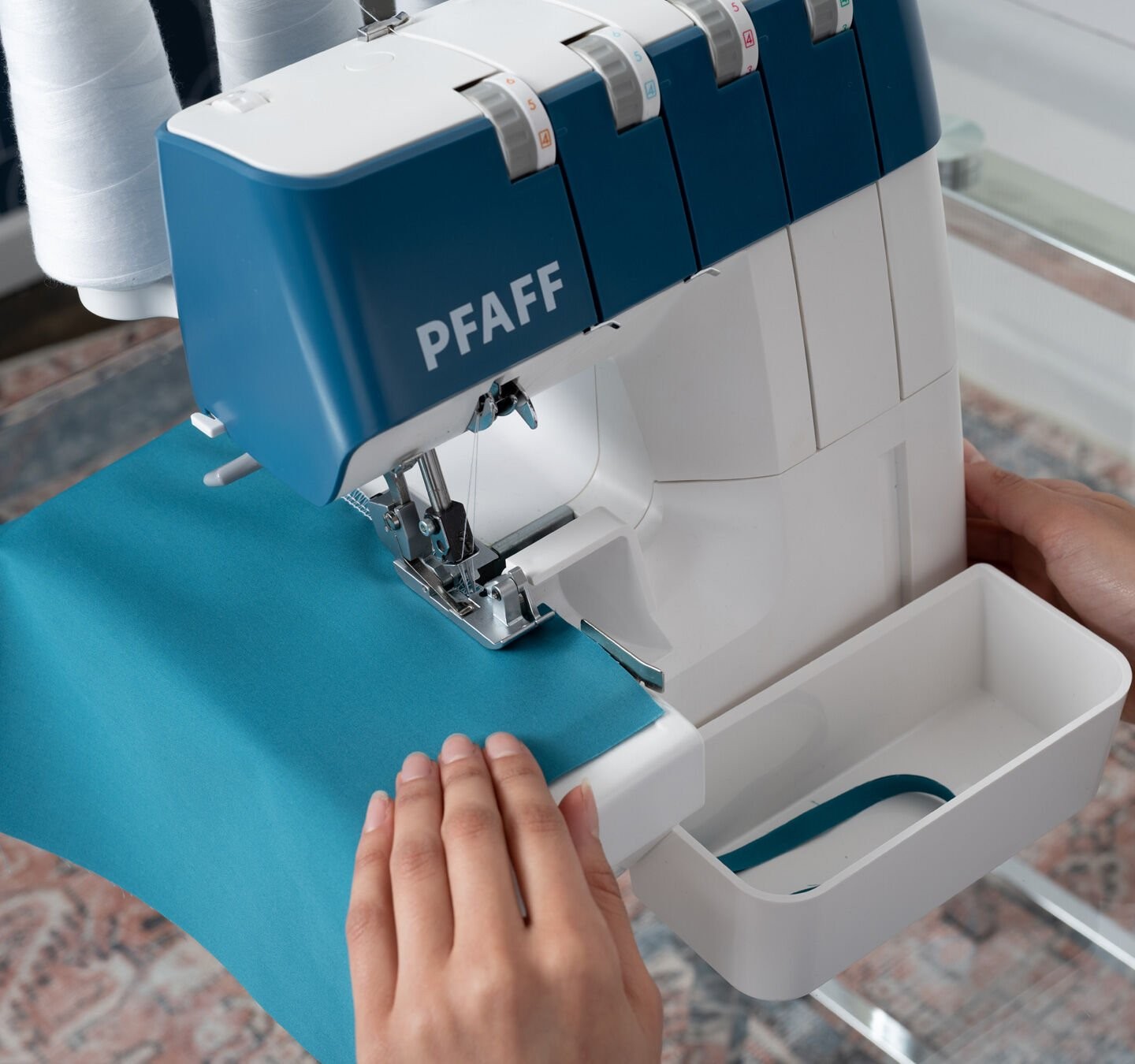 PFAFF ADMIRE 1000 OVERLOK MAKİNESİ