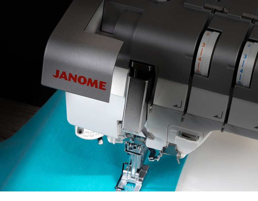 JANOME COVER PRO 3000P EV TİPİ REÇME MAKİNESİ