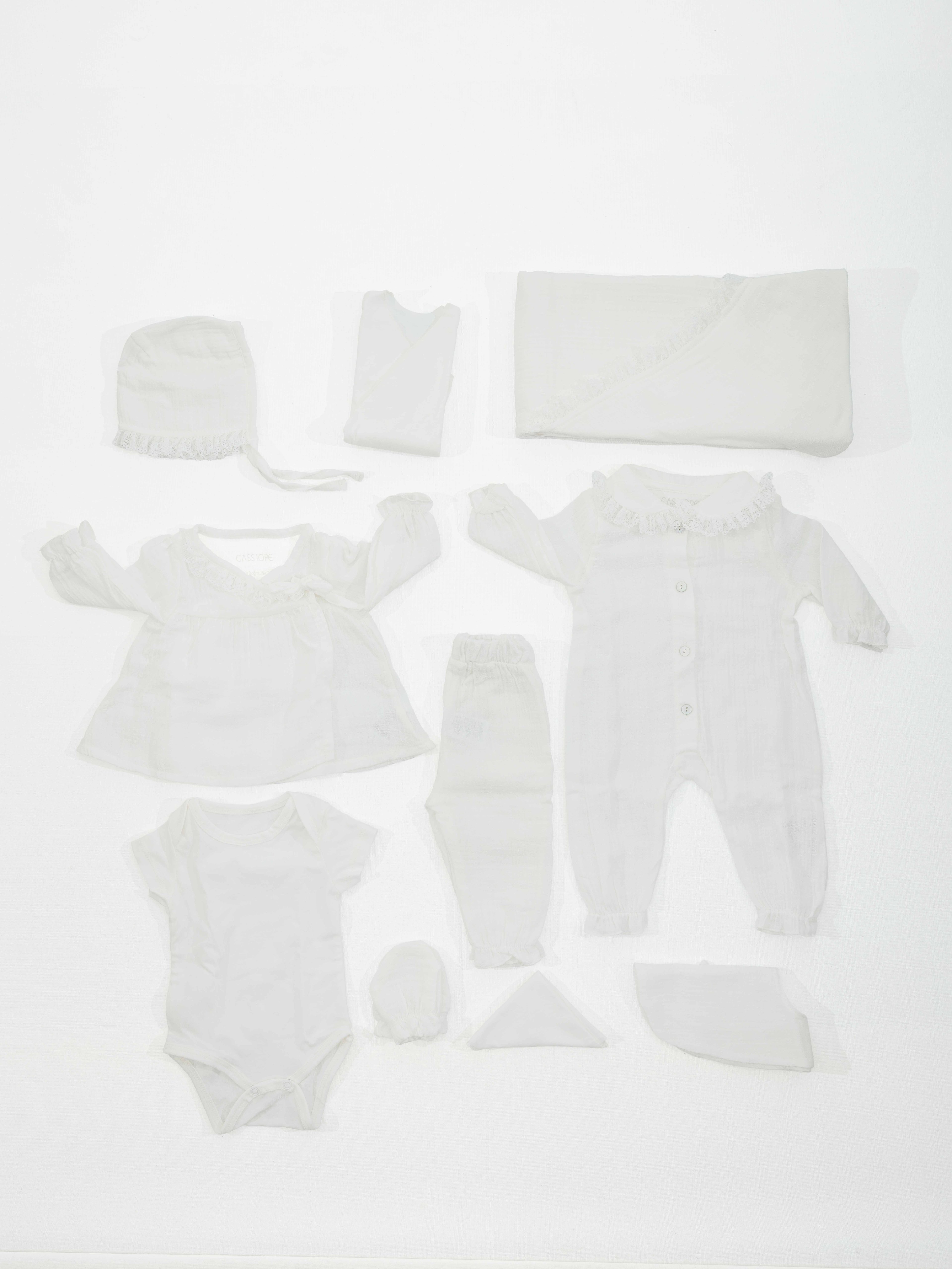 Organik Dantelli Muslin Kız Hastane Çıkış Seti