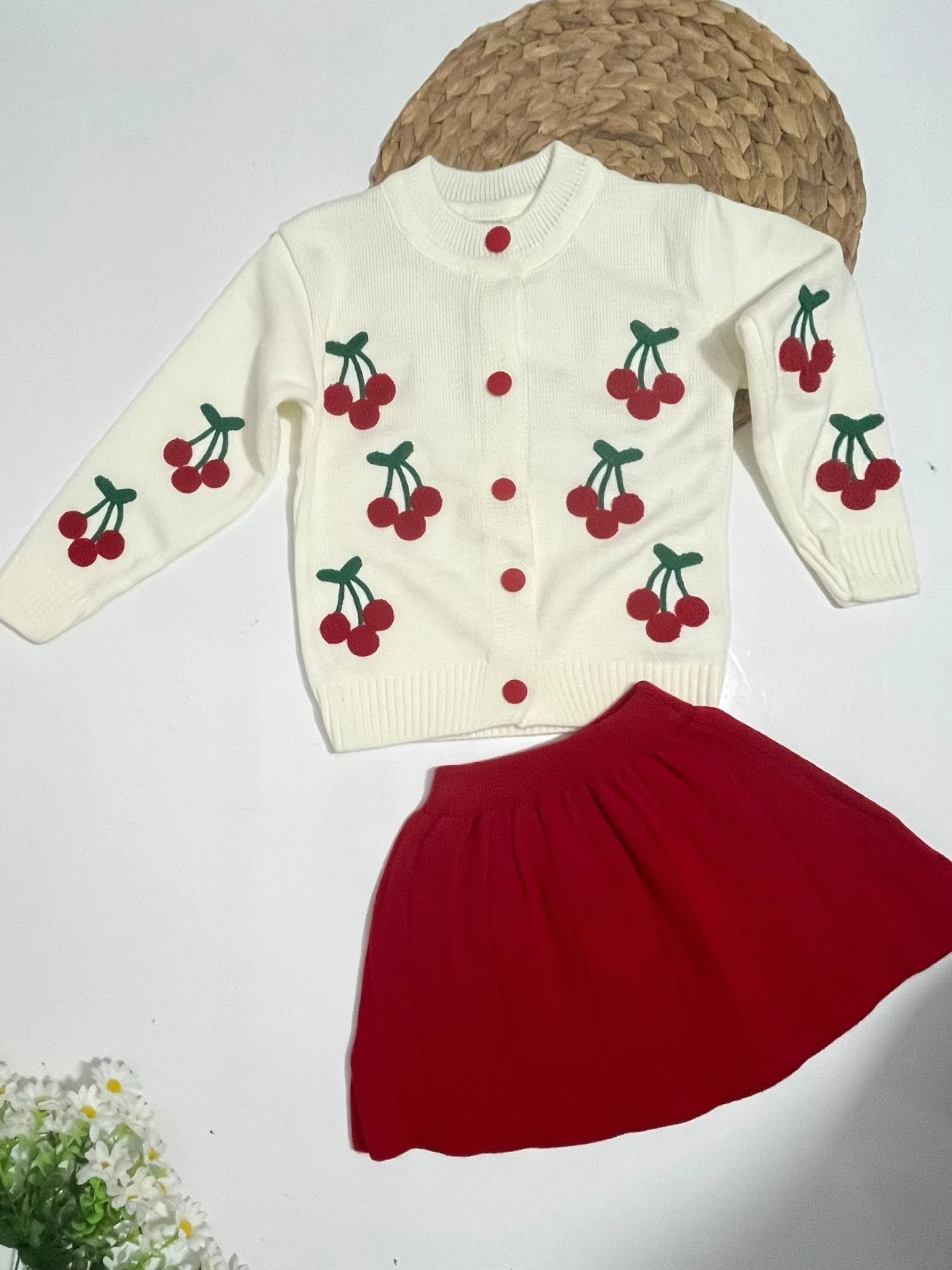 Kız Çocuk Kirazlı Triko Hırka +Etek Takım