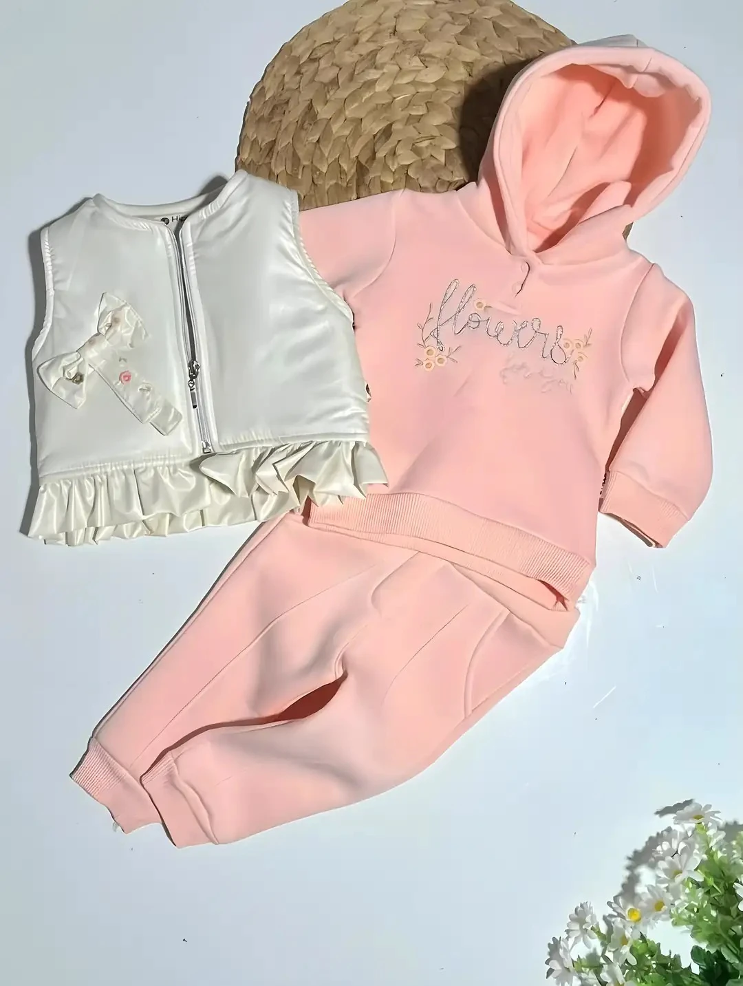 FİYONK DETAYLI ŞİŞME YELEKLİ 3 LÜ BEBE TAKIM