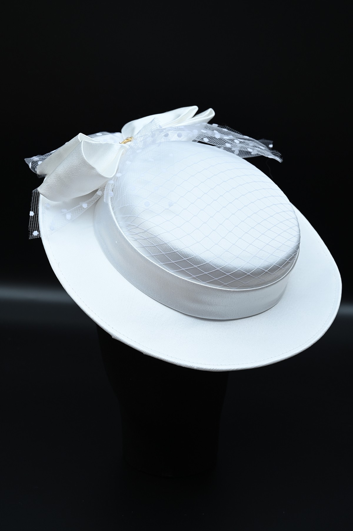 Beyaz Tüllü Taşlı Gelin Şapkası Kepi