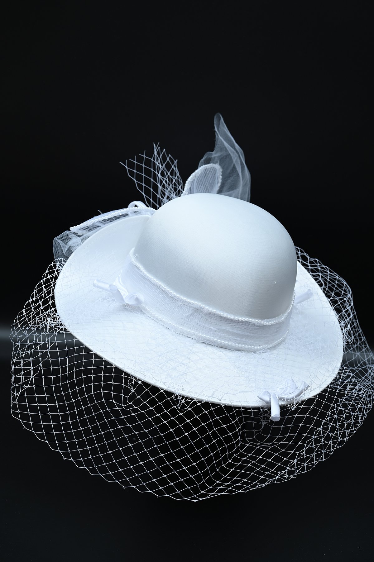 Beyaz İncili Fileli Gelin Şapkası Kepi