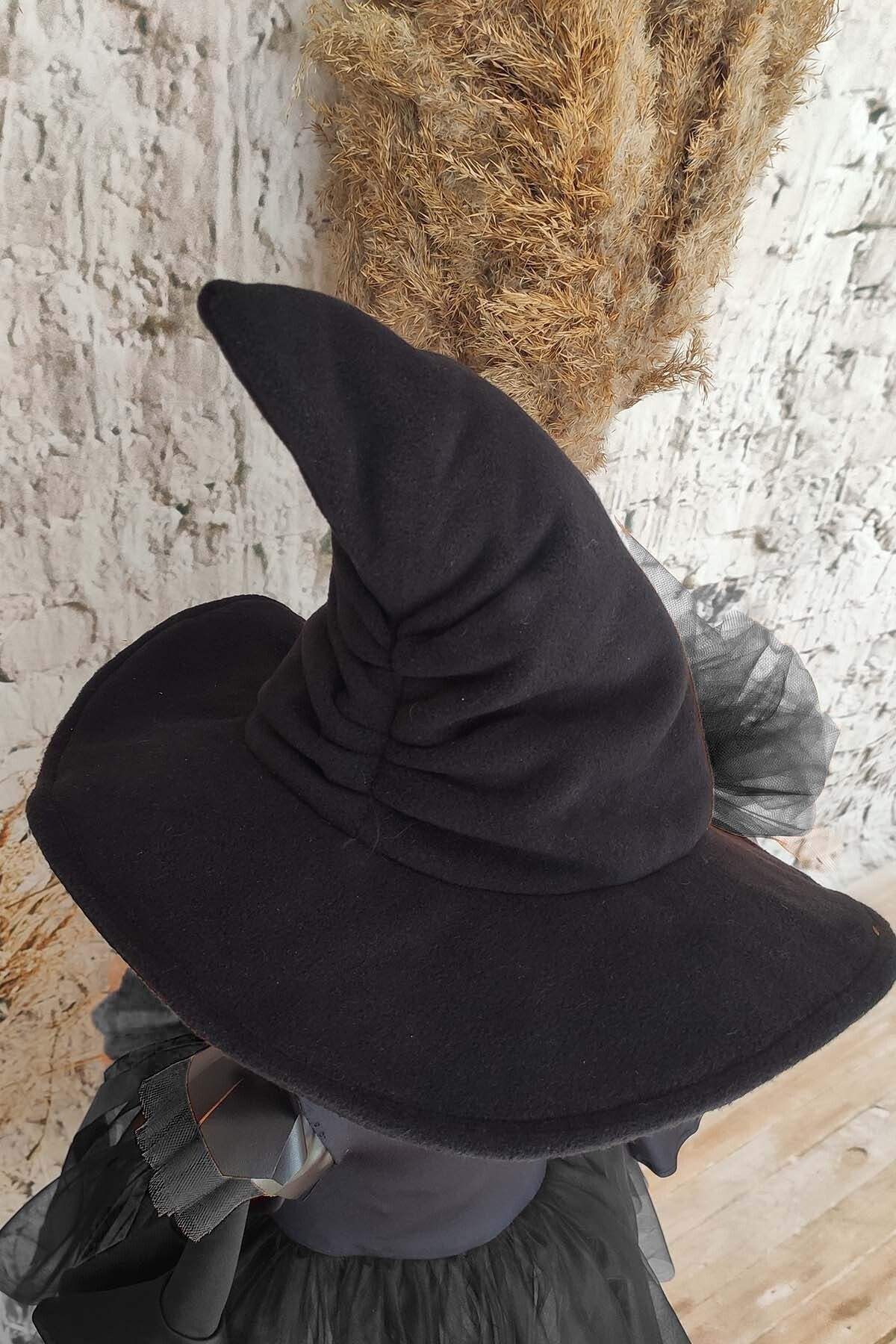 Robe de fille de sorcière détaillée en cuir d'Halloween et chapeau de sorcière, robe d'Halloween pour filles