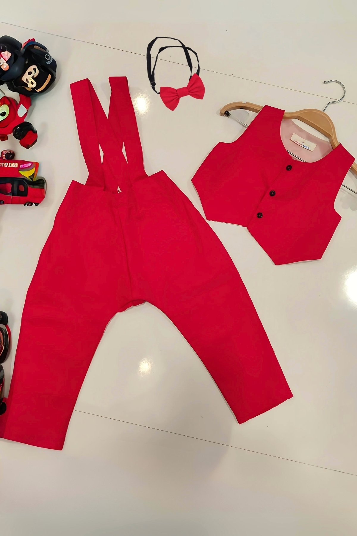 Conjunto de Chaleco y Pantalón Estilo Harem con Pajarita para Niños - rojo