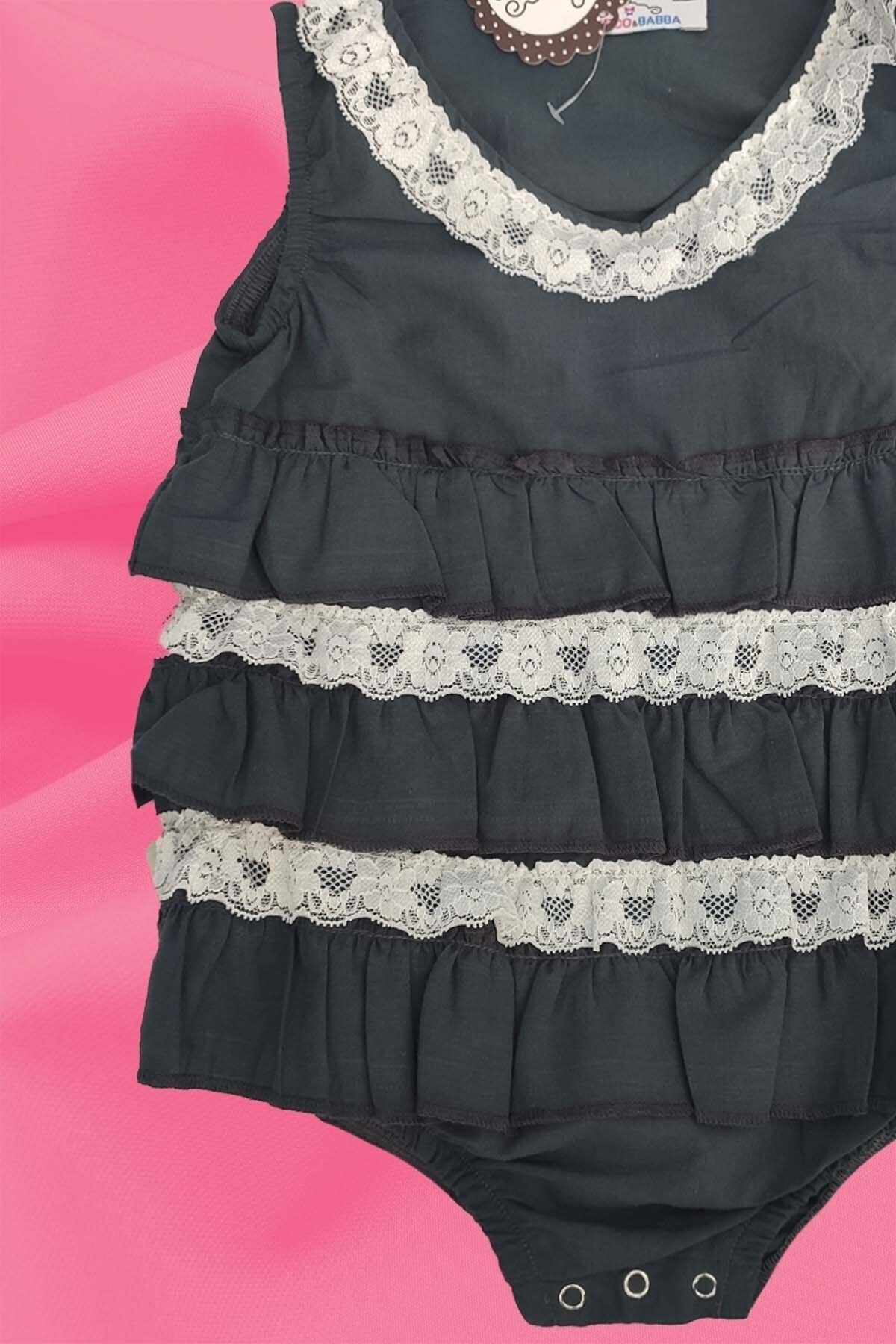 Vestido de Bebé Niña con Detalles de Encaje y Botones