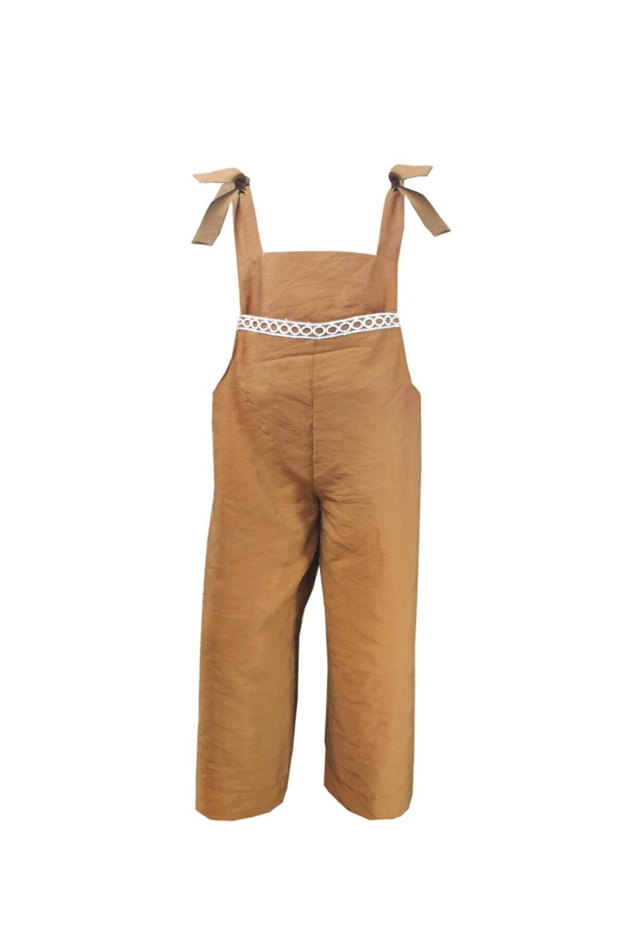 Mädchen-Jumpsuit mit Spitzendetail und Vordertasche, 4–8 Jahre