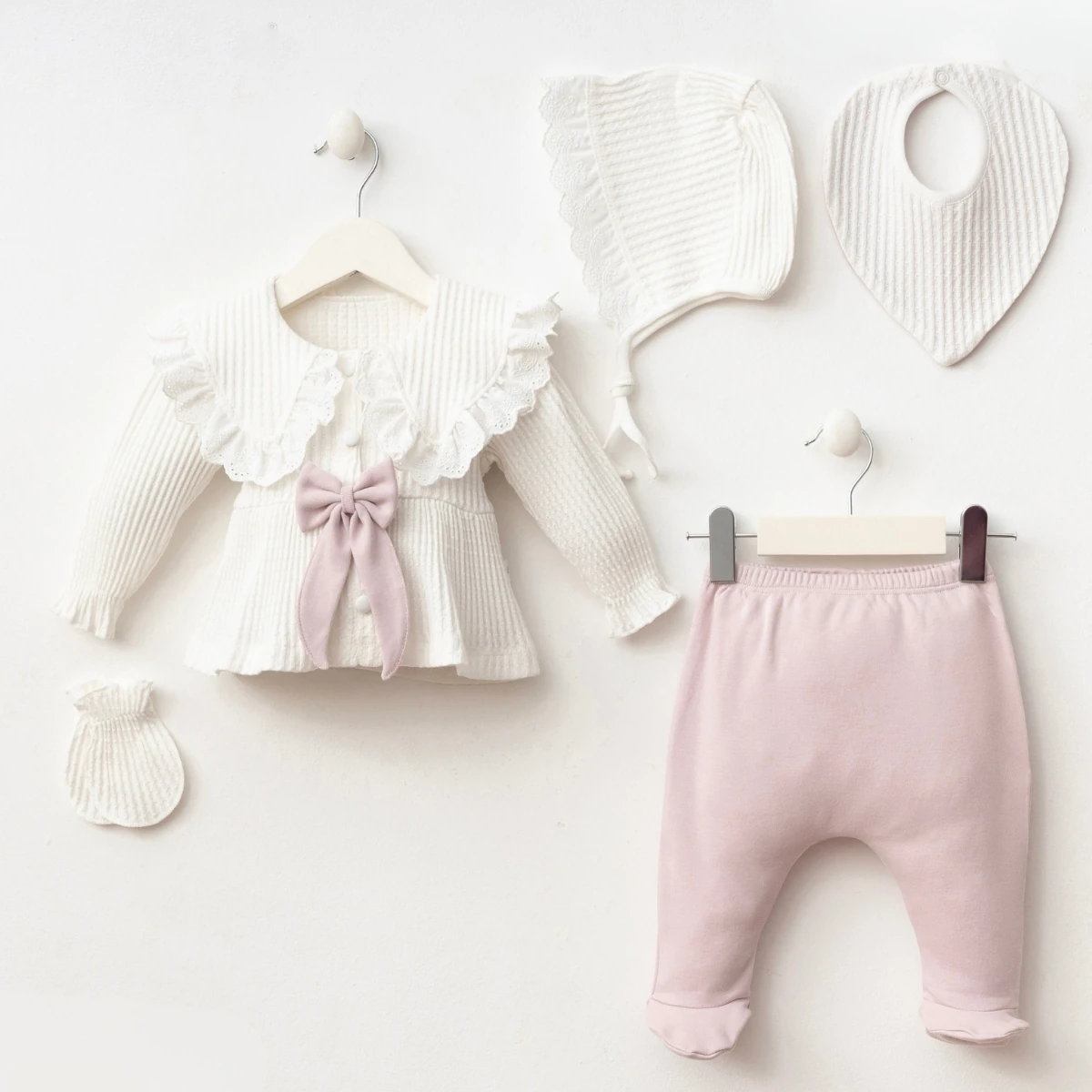 Organik Pamuklu Lila Kız Bebek Hastane Çıkış Seti 0-3 Ay