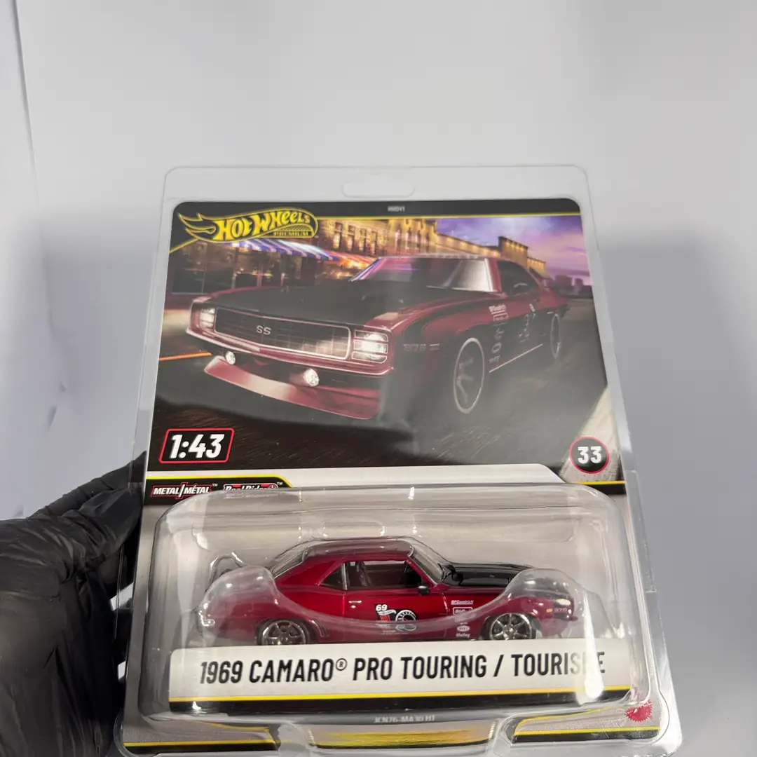 Hot Wheels Premium 1969 Camaro Pro Touring / Tourisme 1:43 Model Araba