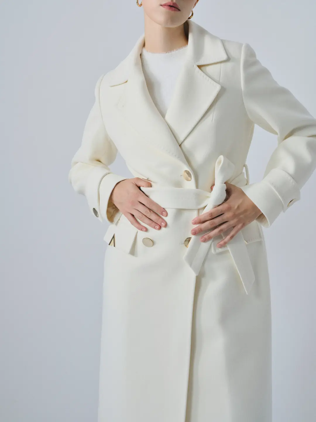 Gold Detaylı Kruvaze Midi Boy Kaban Beyaz