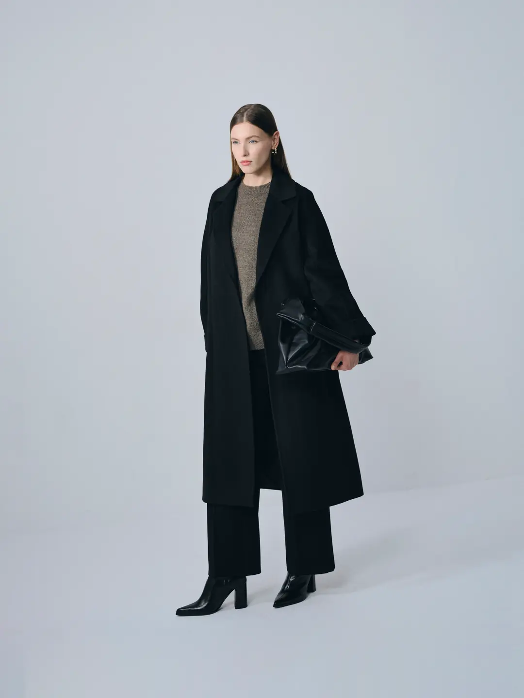 Broşlu Geniş Cepli Oversize Kaban Siyah