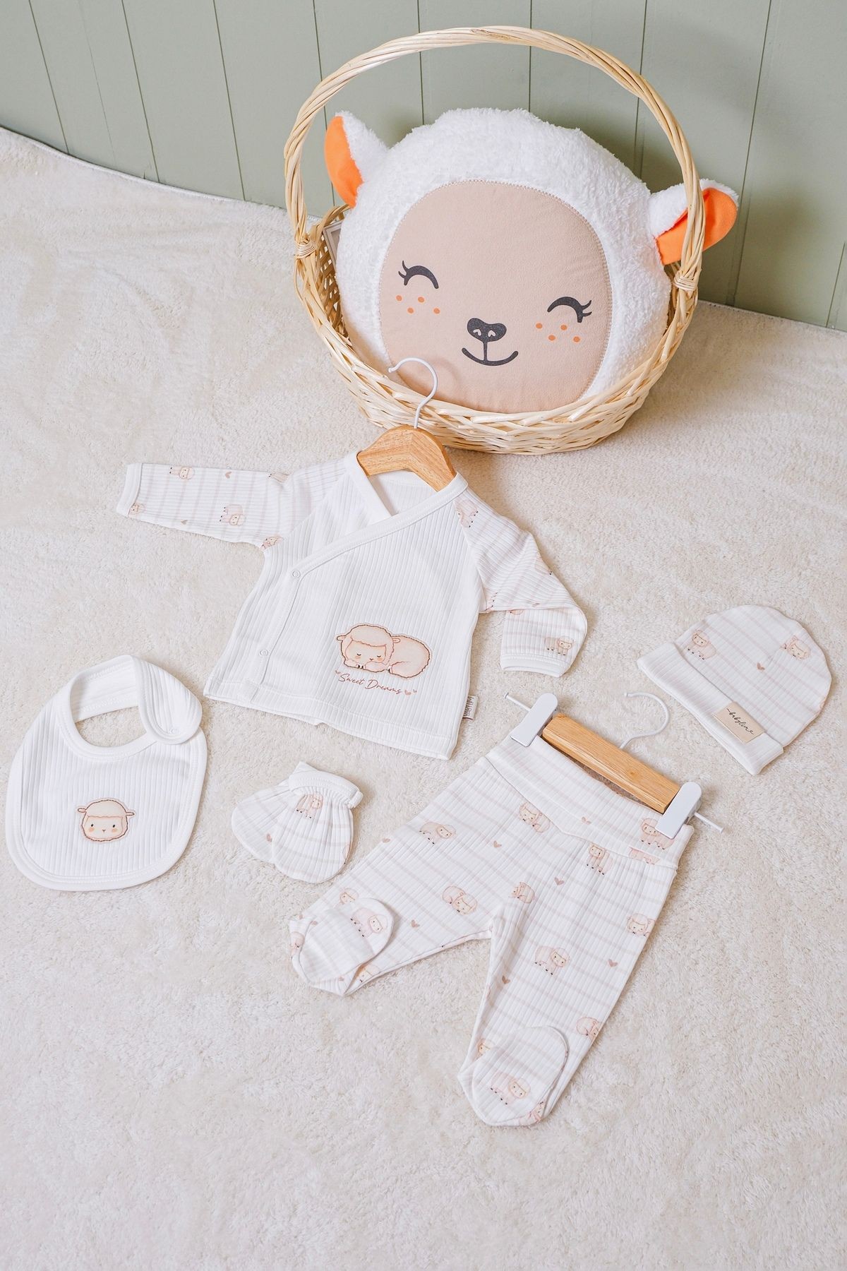 Kalpli Kuzucuklar Hastane Çıkışı %100 Pamuk Unisex Bebek 0-3 AY Yenidoğan Seti