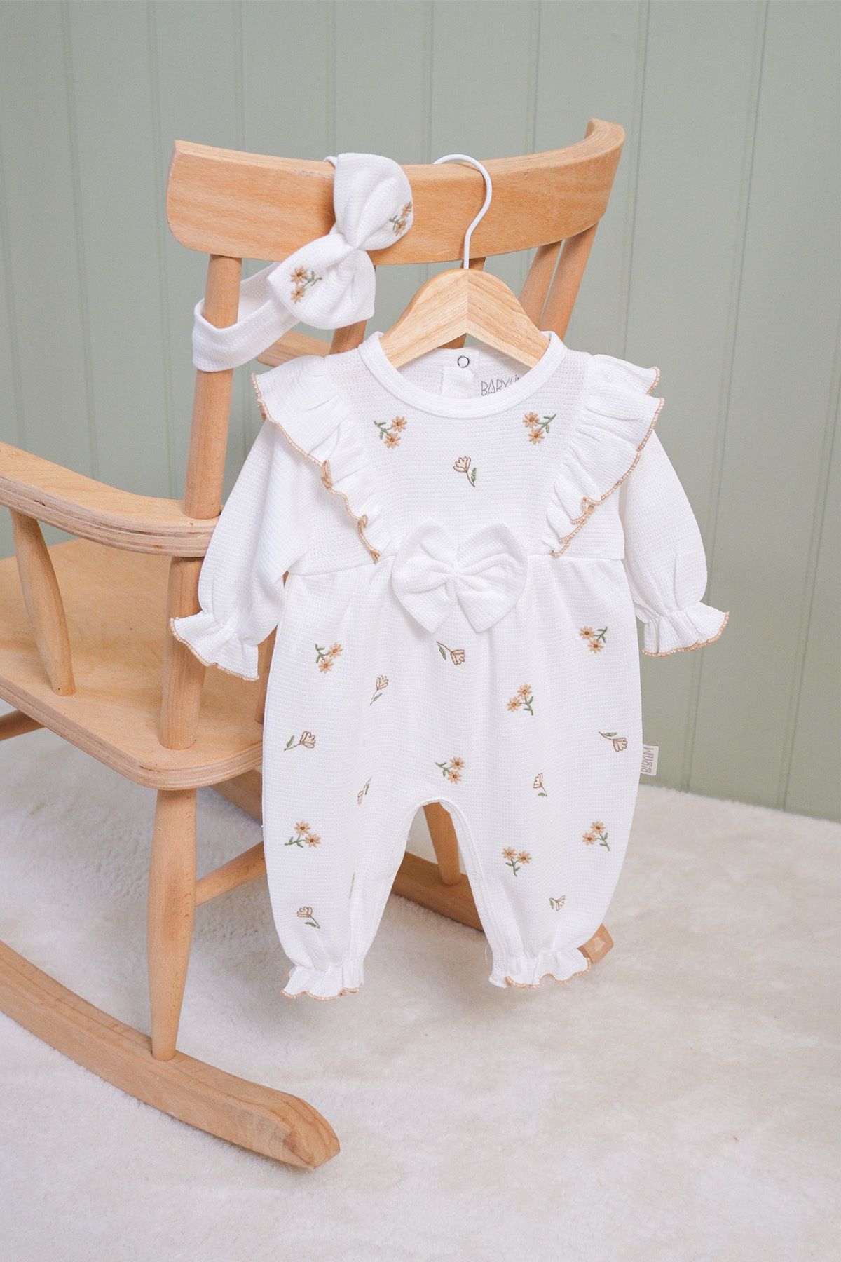 Kız Bebek Lale Nakışlı %100 Pamuk Bandanalı Tulum Seti