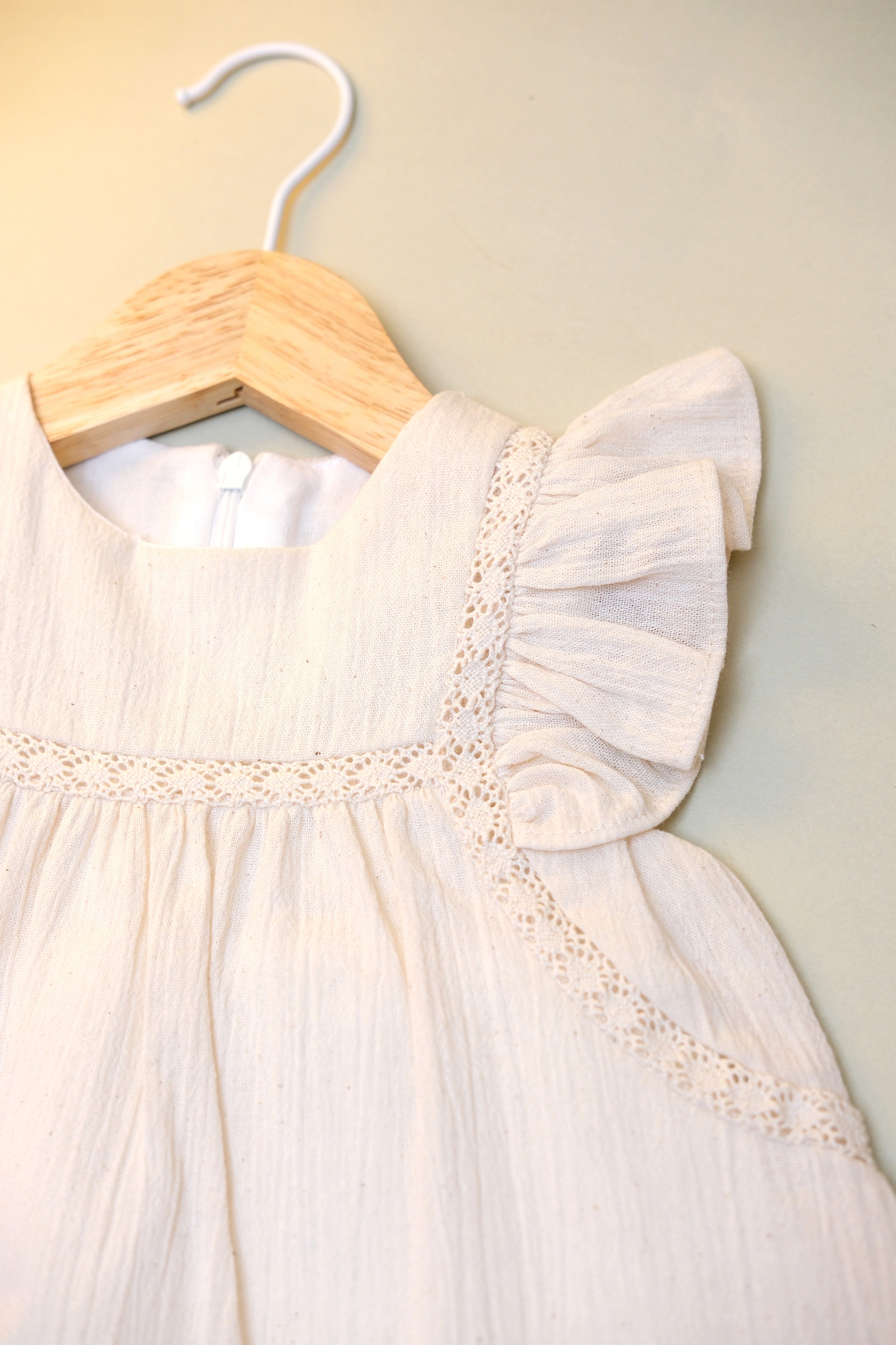 Babylim Zarif Dantel Detaylı Elbise