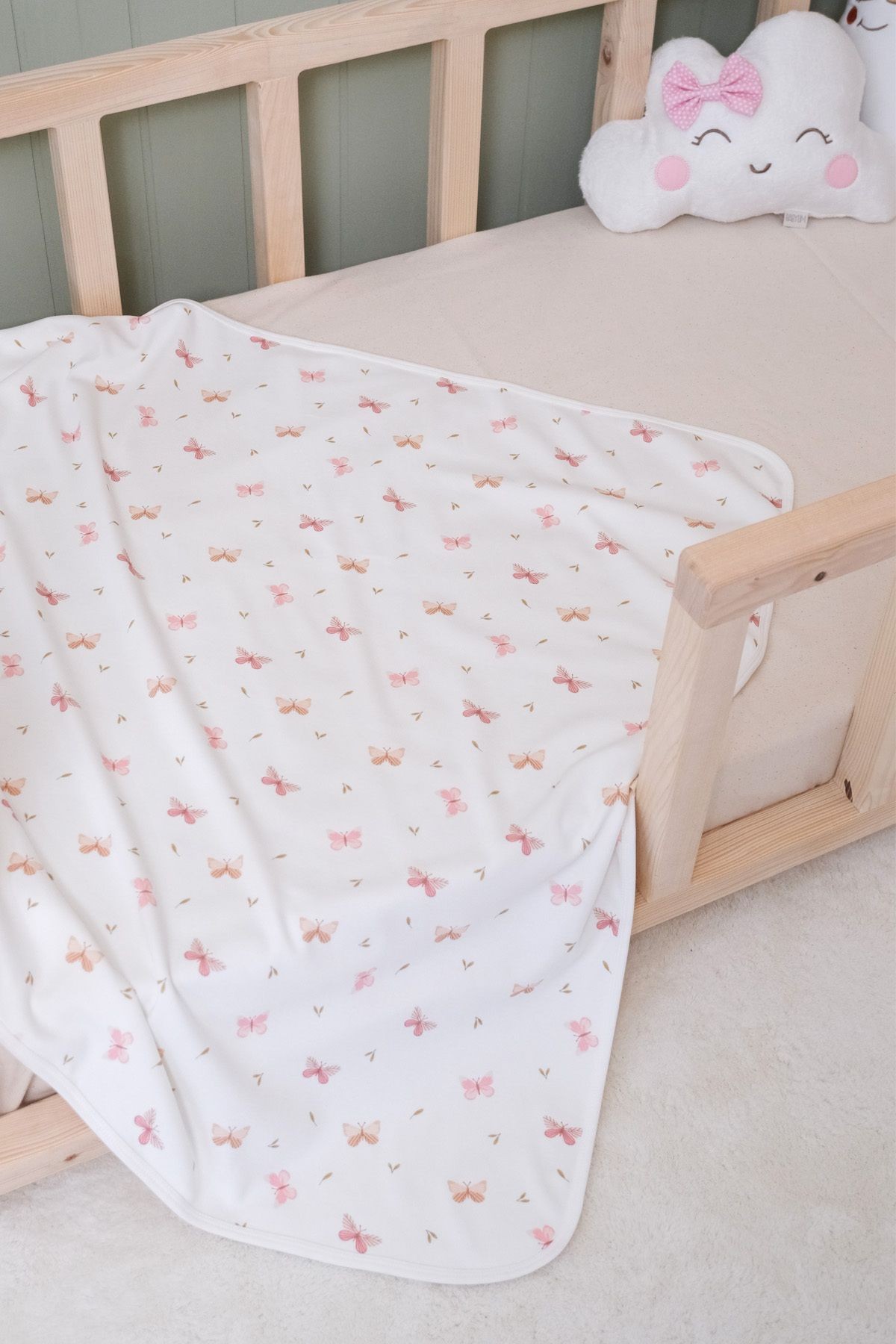 Kız Bebek Çift Taraflı Pembe Kelebek Baskılı %100 Pamuklu Battaniye 85x90 cm
