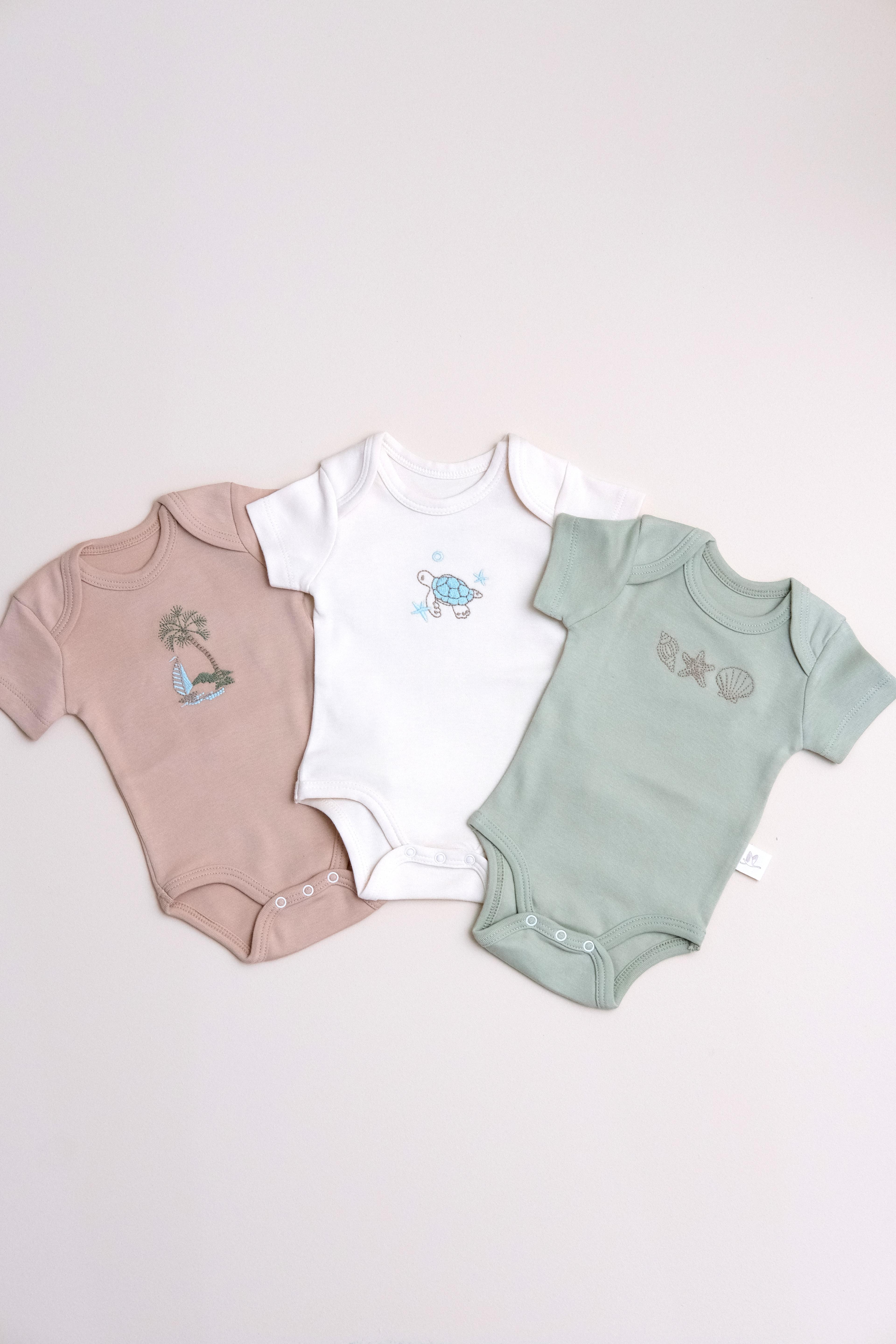 Nakışlı Erkek Bebek Kısa Kollu Çıtçıtlı Body 3'lü