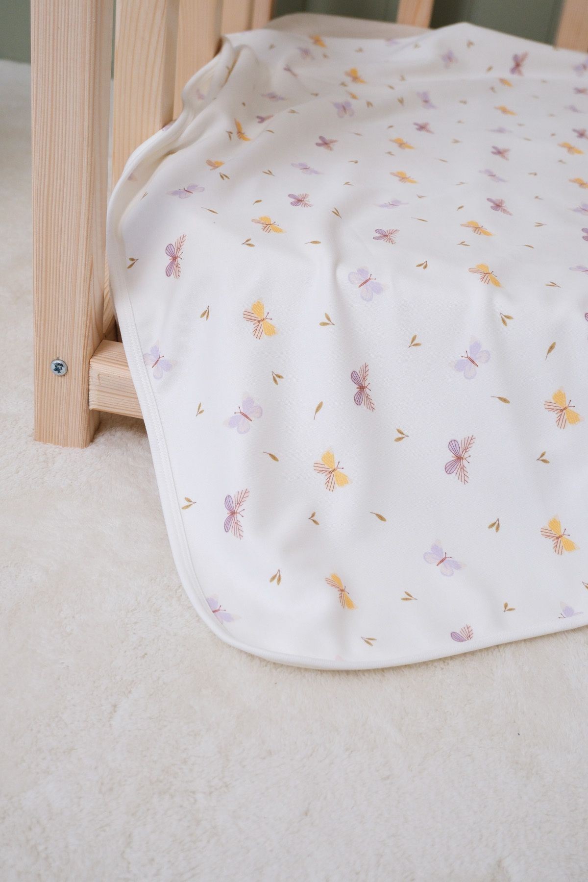 Kız Bebek Çift Taraflı Pembe Kelebek Baskılı %100 Pamuklu Battaniye 85x90 cm