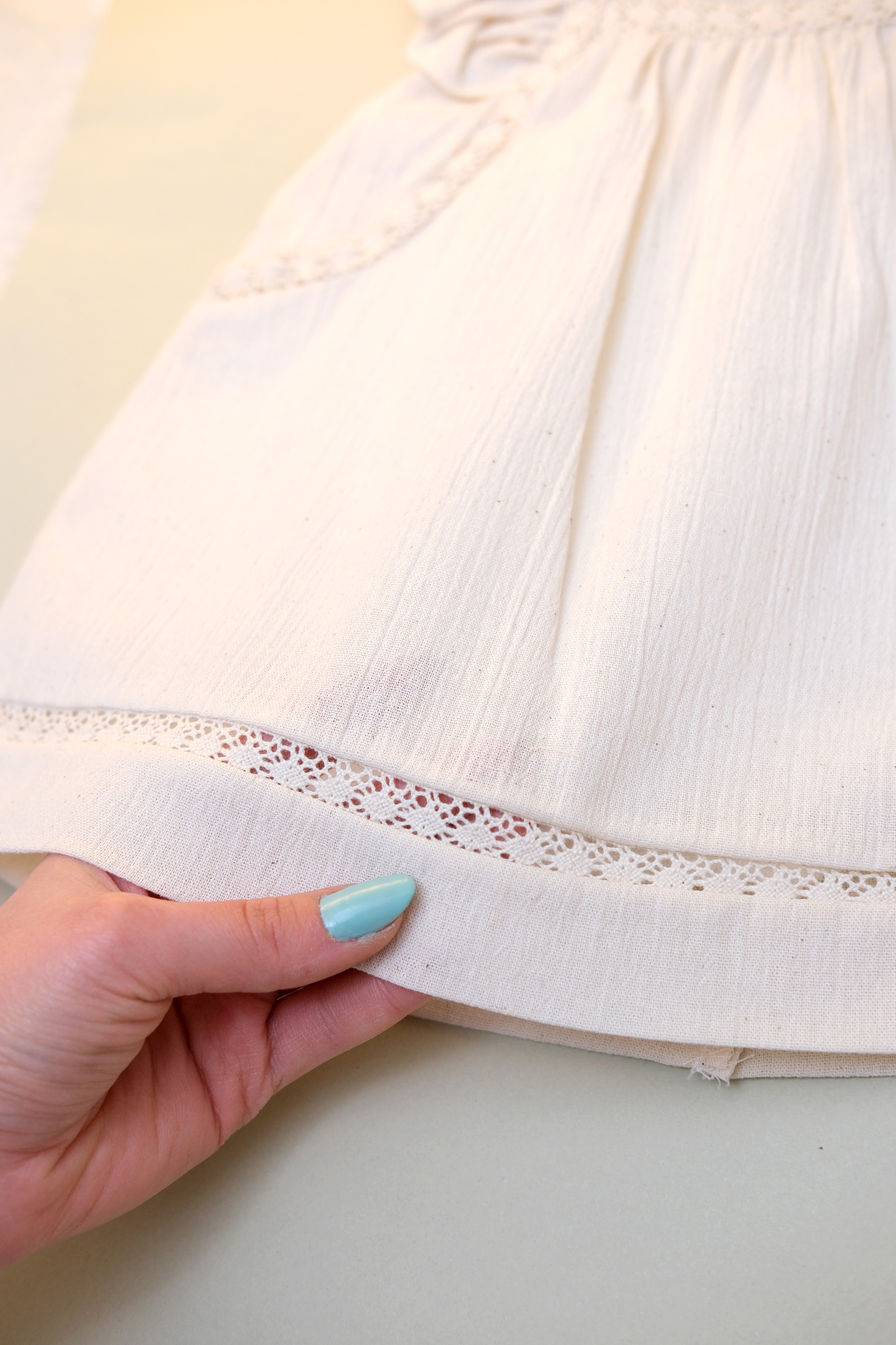 Babylim Zarif Dantel Detaylı Elbise