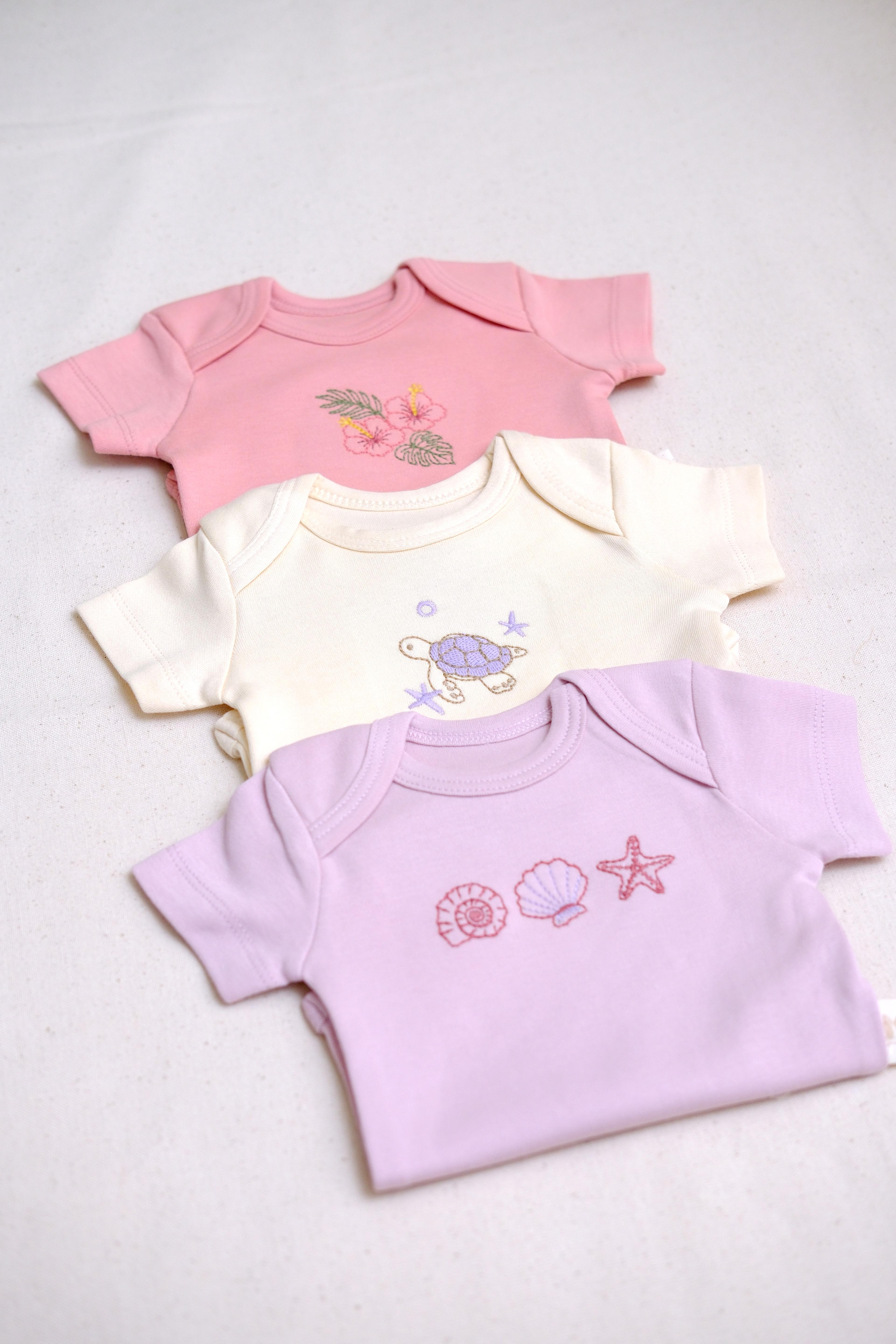 Nakışlı Kız Bebek Kısa Kollu Çıtçıtlı Body 3'lü