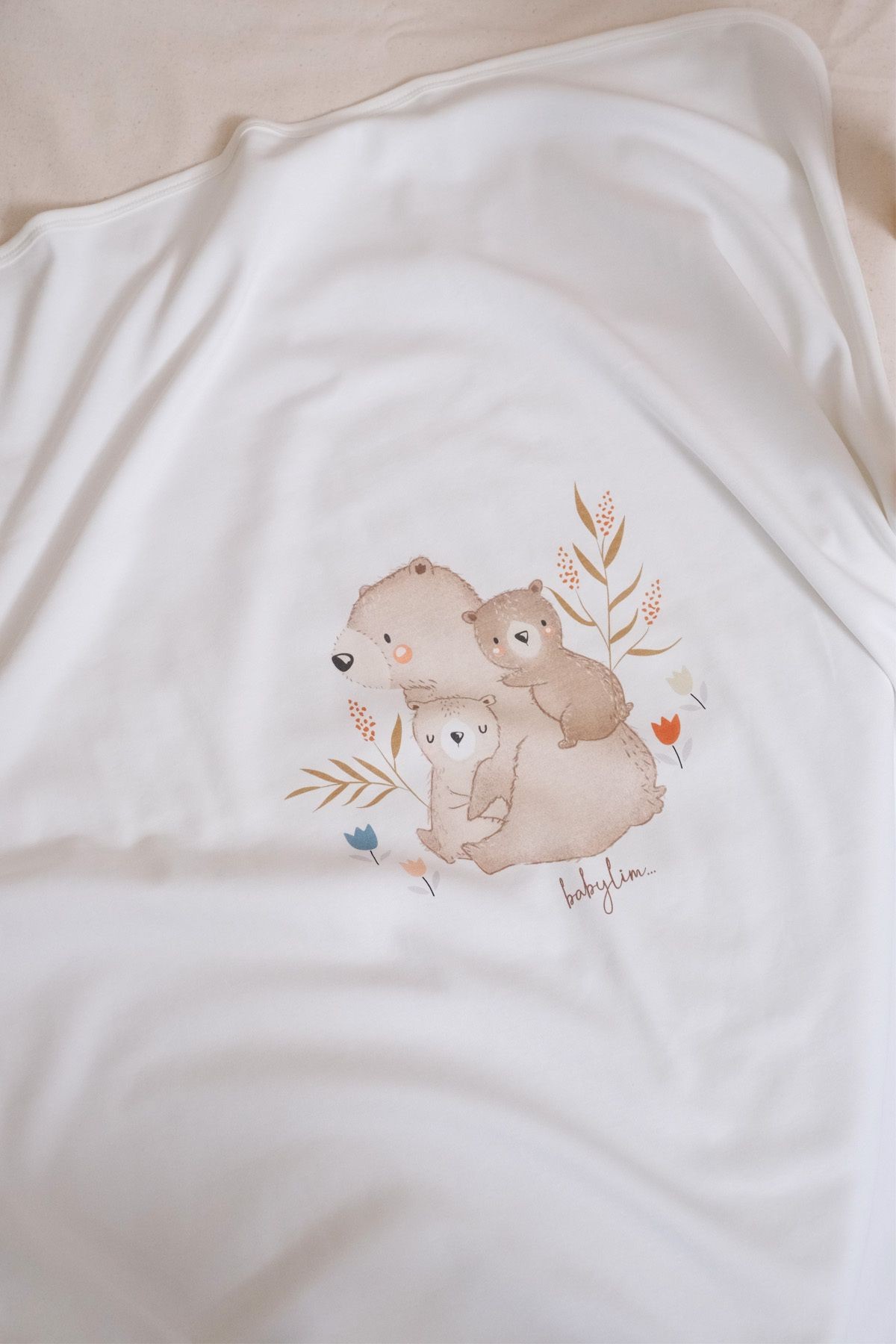 Yavru Ayı Baskılı %100 Pamuklu Bebek Battaniyesi 85x90 cm UNISEX
