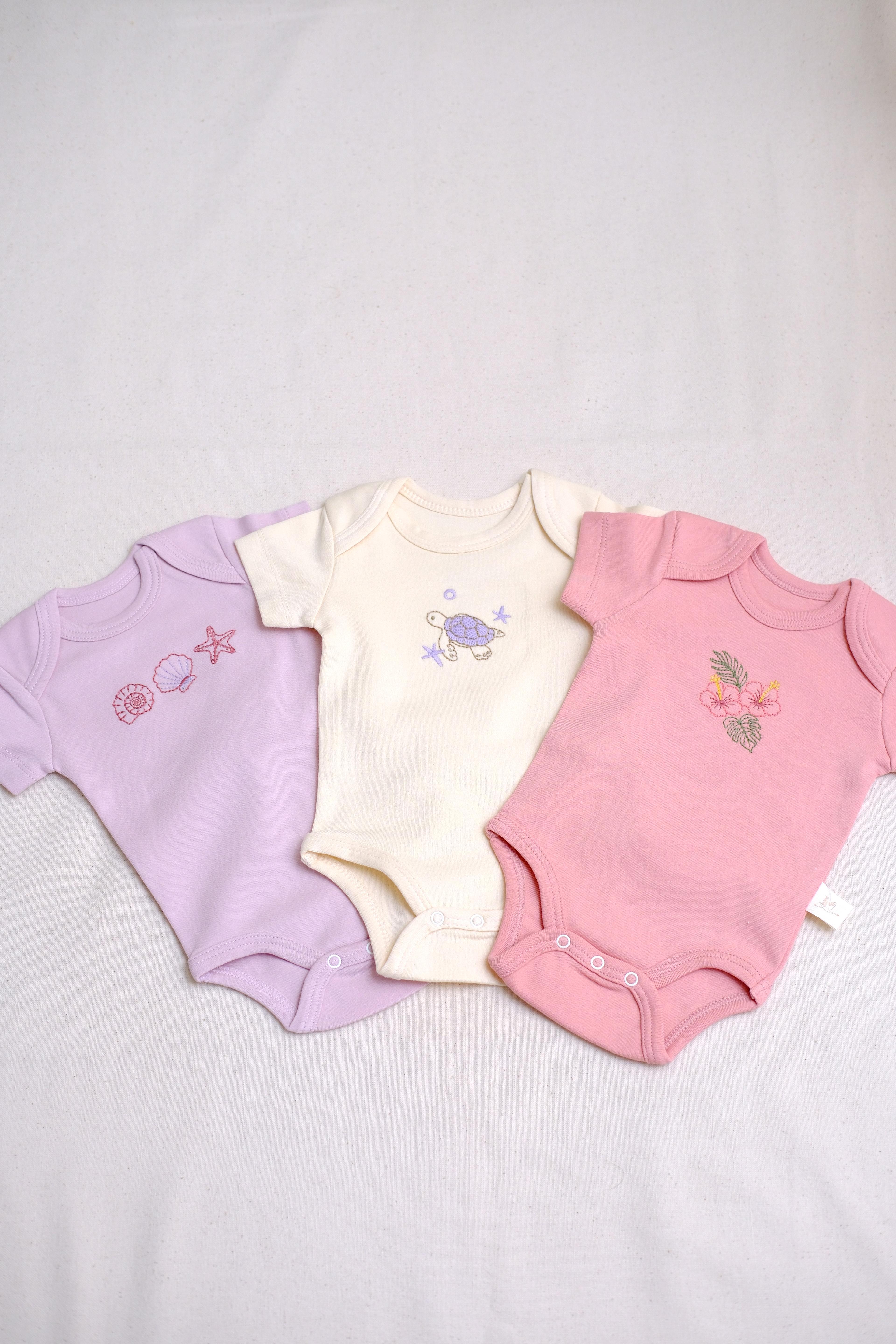Nakışlı Kız Bebek Kısa Kollu Çıtçıtlı Body 3'lü