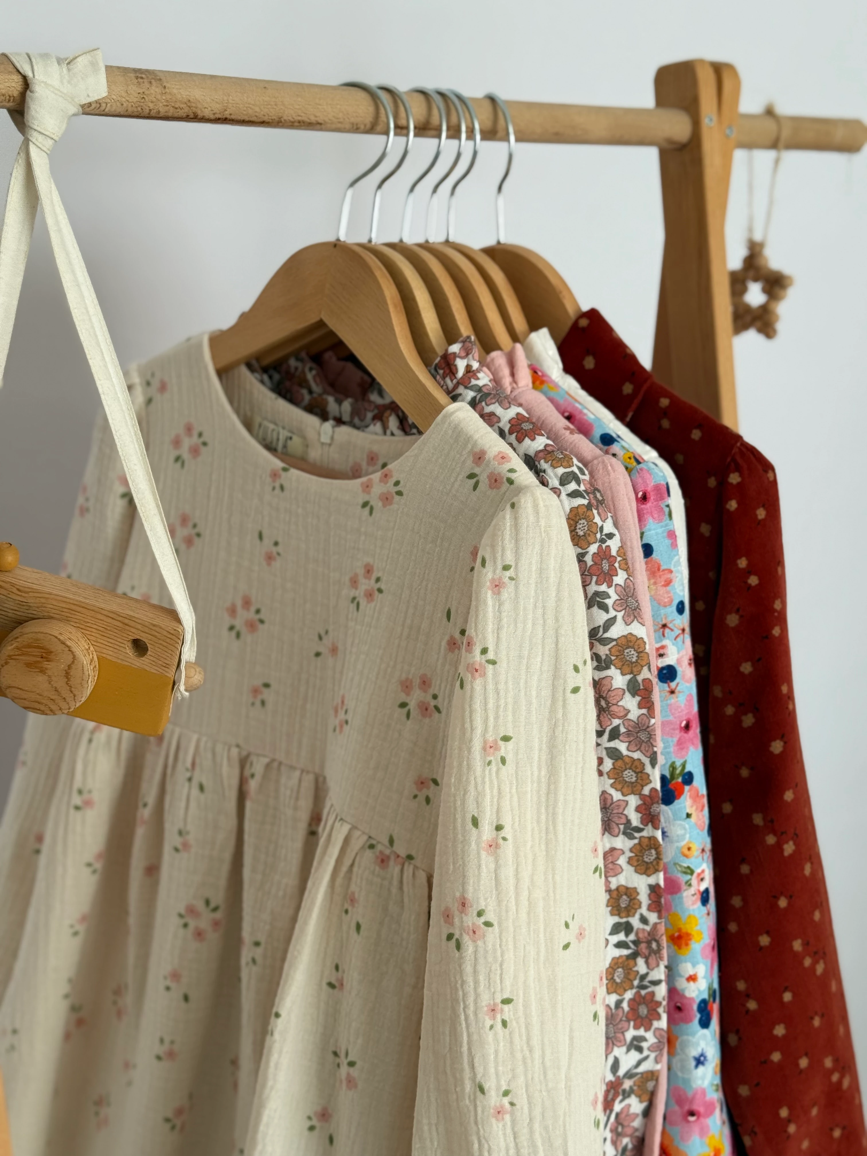 ÇITIR ÇİÇEK MÜSLİN ELBİSE