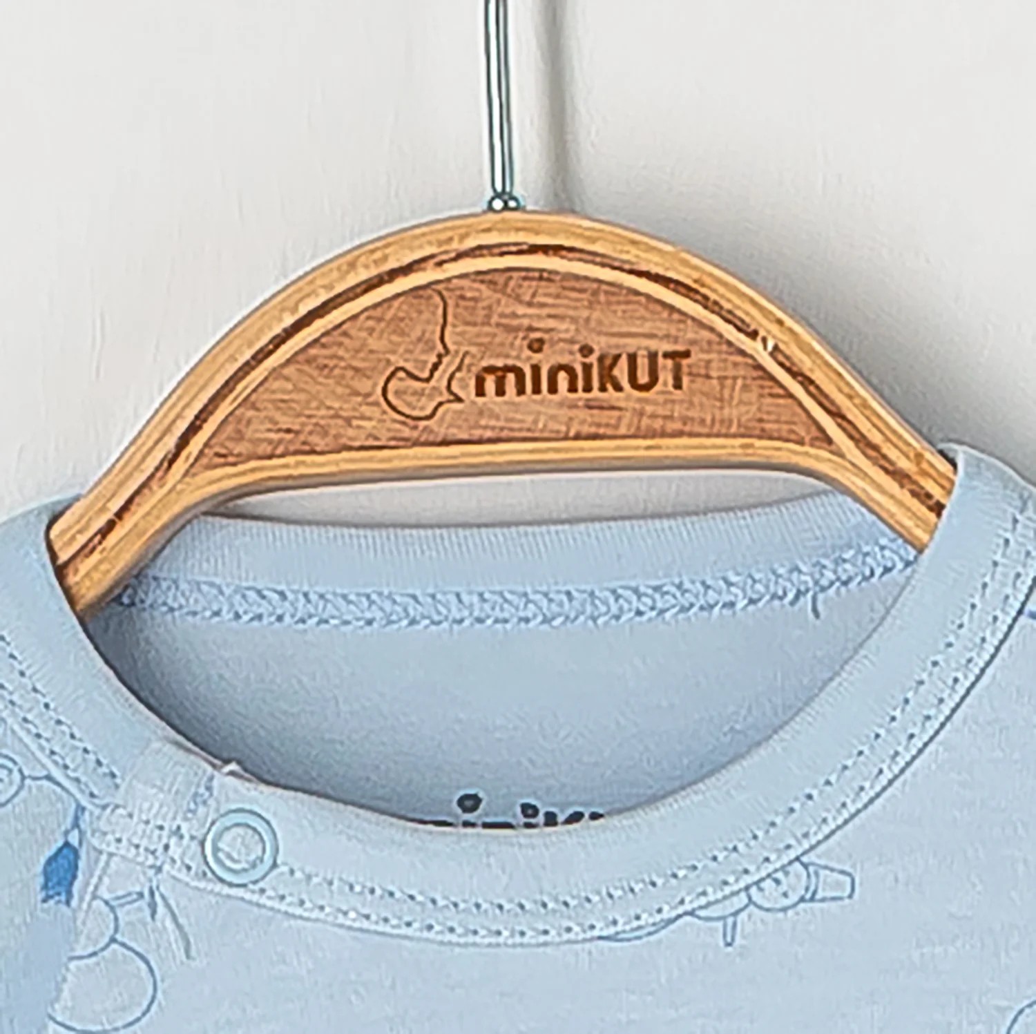 Minikut 3’lü Kendinden Eldivenli Patikli Tulum Seti – %100 Pamuk Interlok – OEKO-TEX Sertifikalı – 0-12 Ay – 4 Mevsim – Unisex