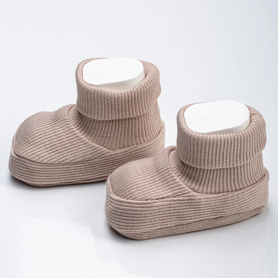 Minikut Bebek Patiği – Yumuşak ve Doğal Adımlar 🧦