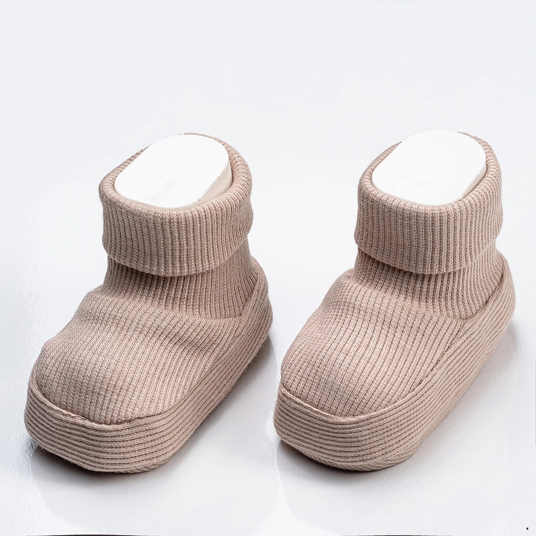 Minikut Bebek Patiği – Yumuşak ve Doğal Adımlar 🧦