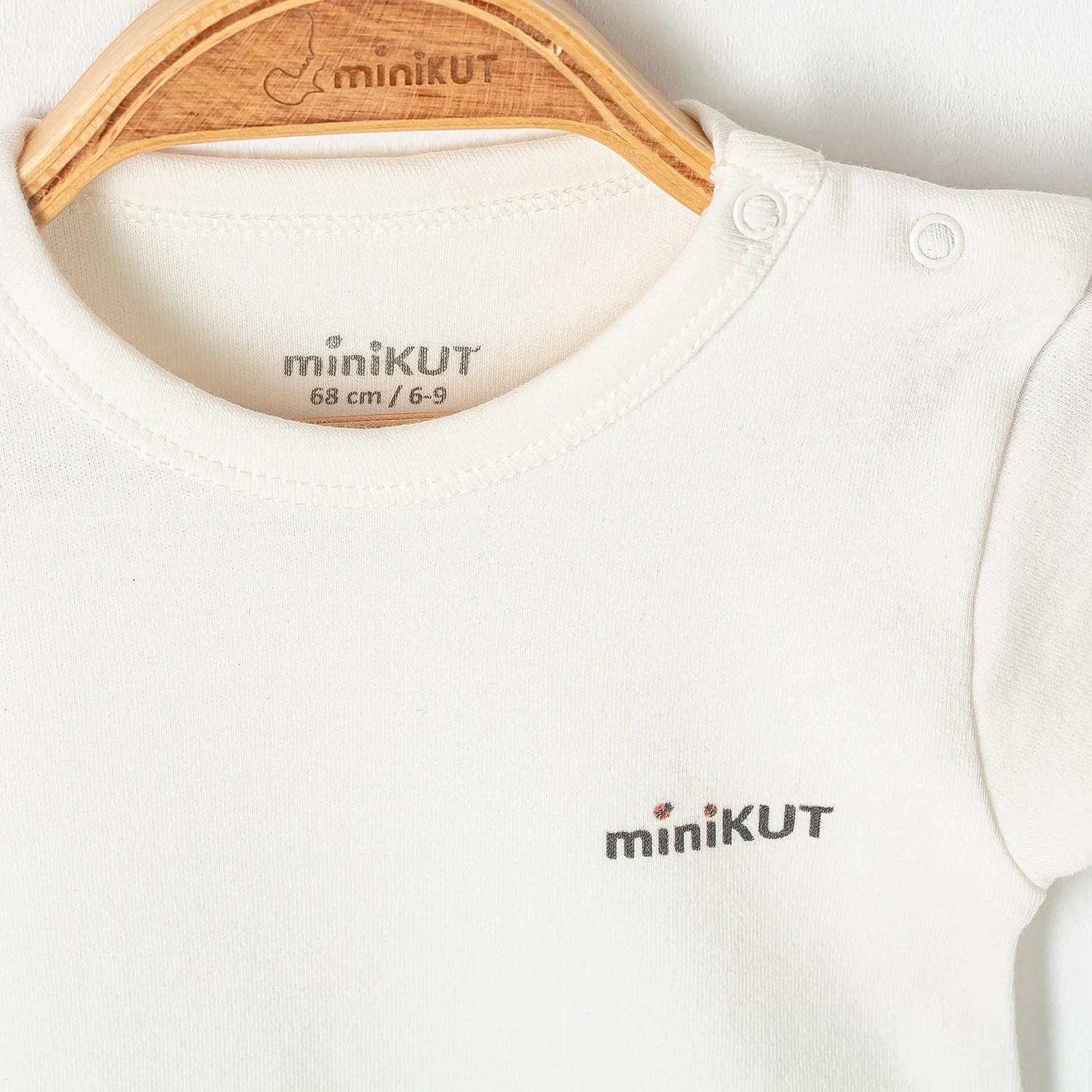 Minikut 3’lü Kendinden Eldivenli Patikli Tulum Seti – %100 Pamuk Interlok – OEKO-TEX Sertifikalı – 0-12 Ay – 4 Mevsim – Unisex