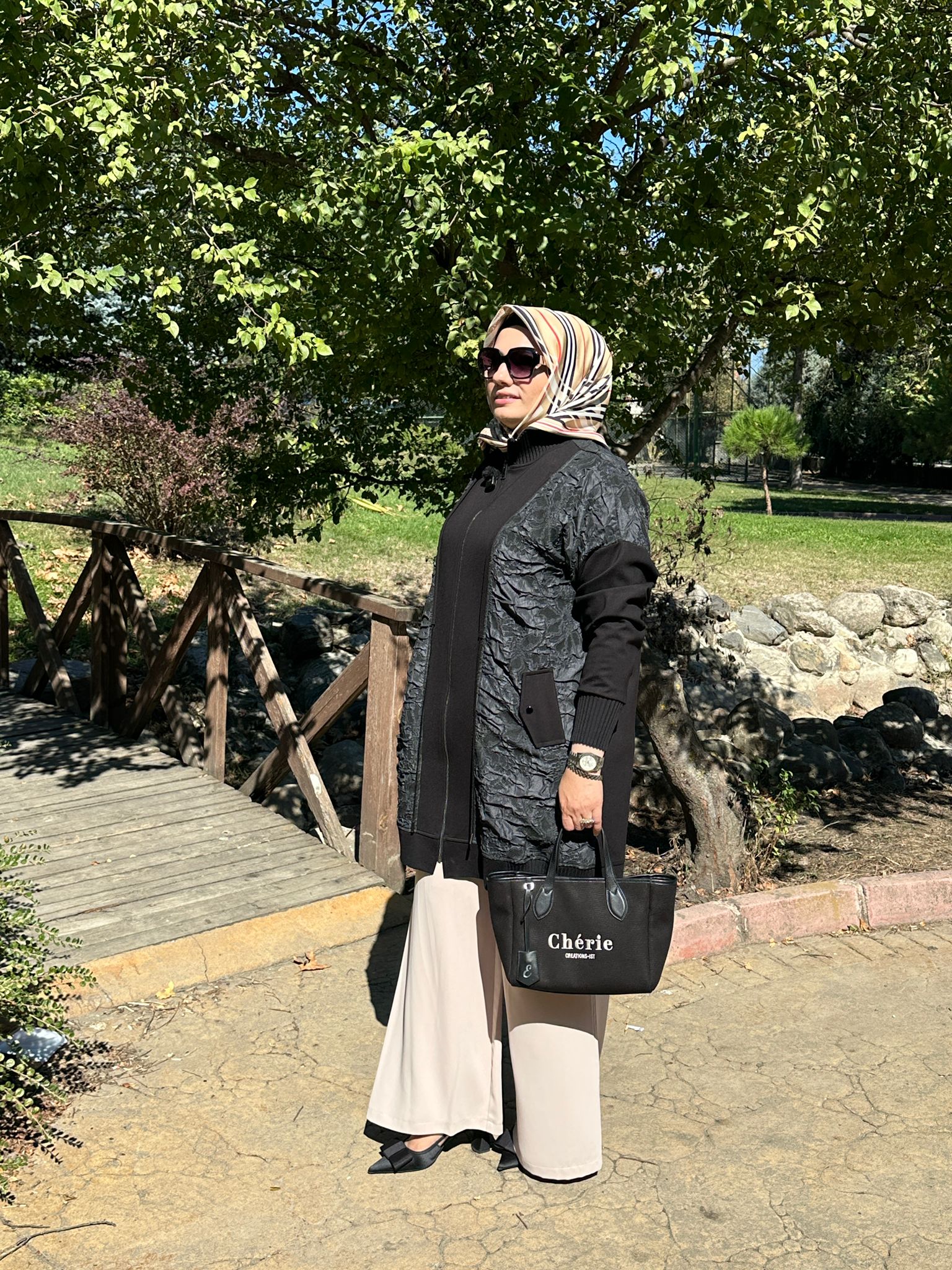 Gofre Bakır-Siyah Kap