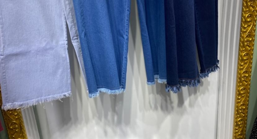 Düz Pis Paçalı Kot Pantolon