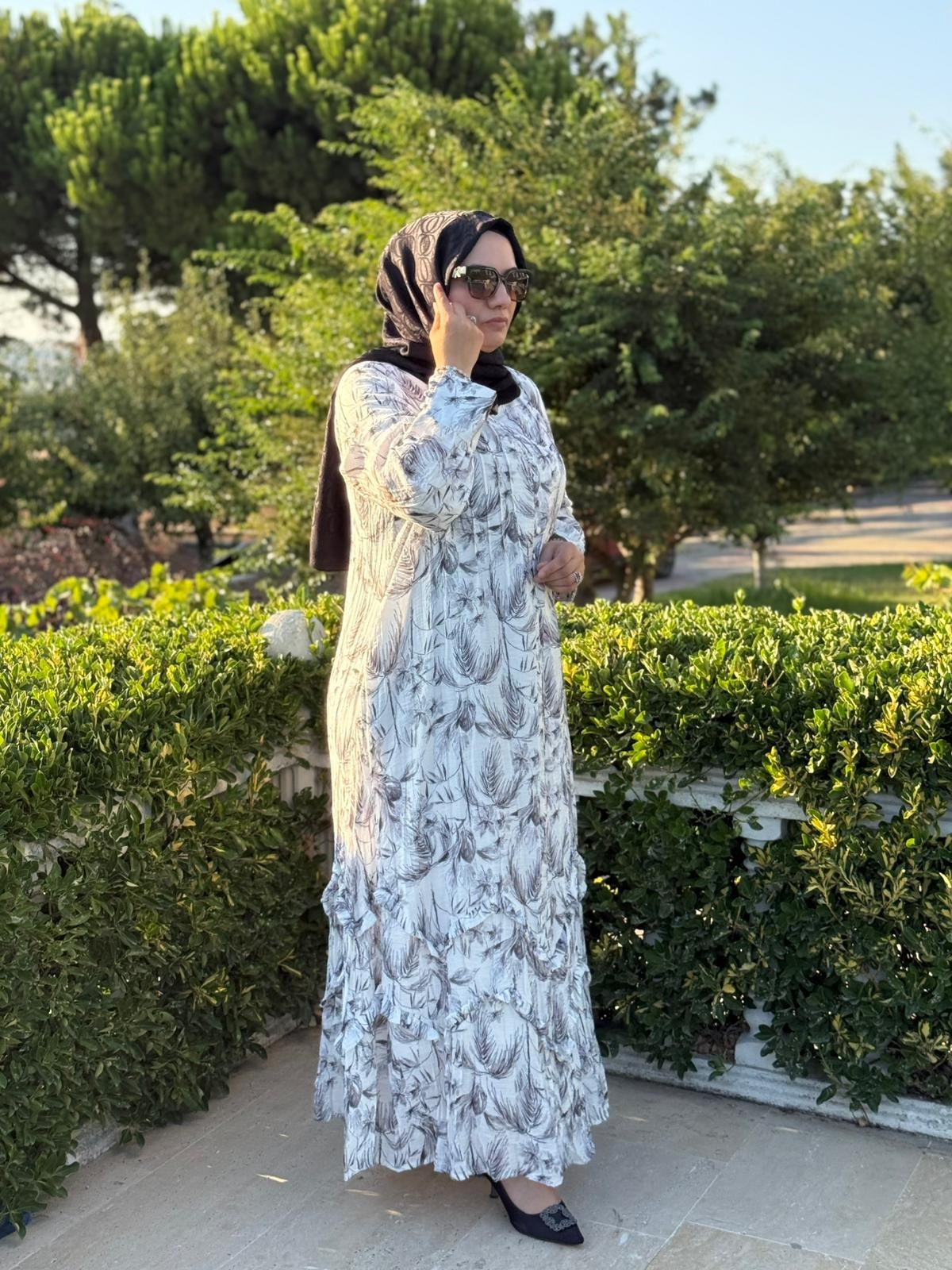 Çiçekli Elbise