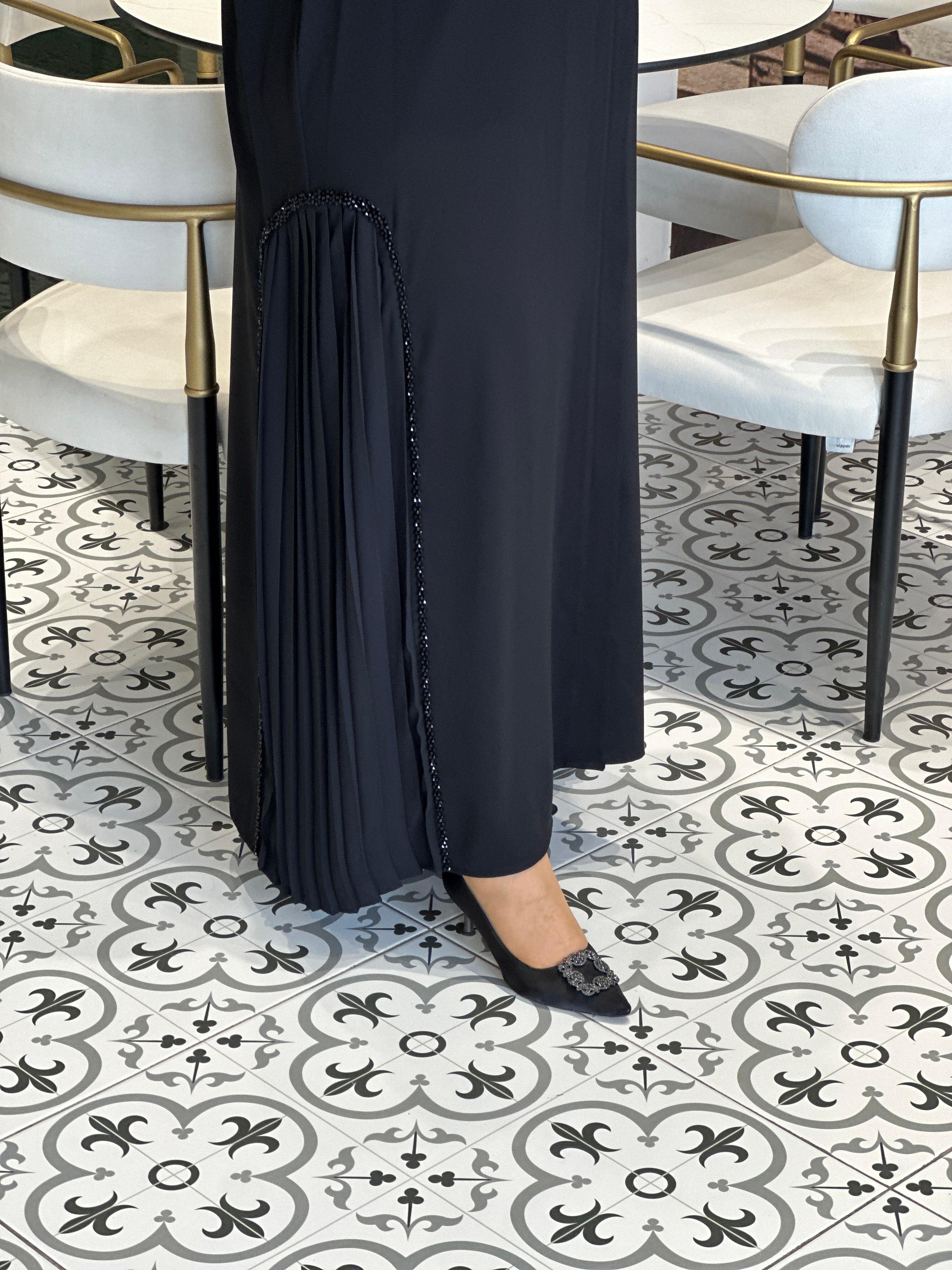 Yandan Pilise Detaylı Abaya