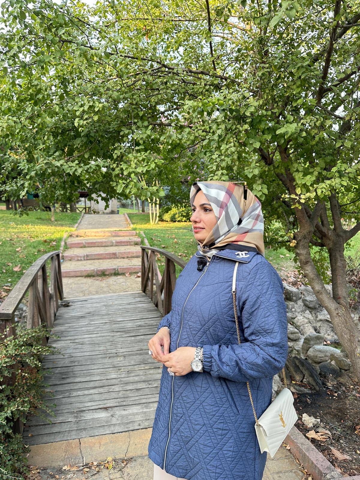 Broşlu Kapitone Kap