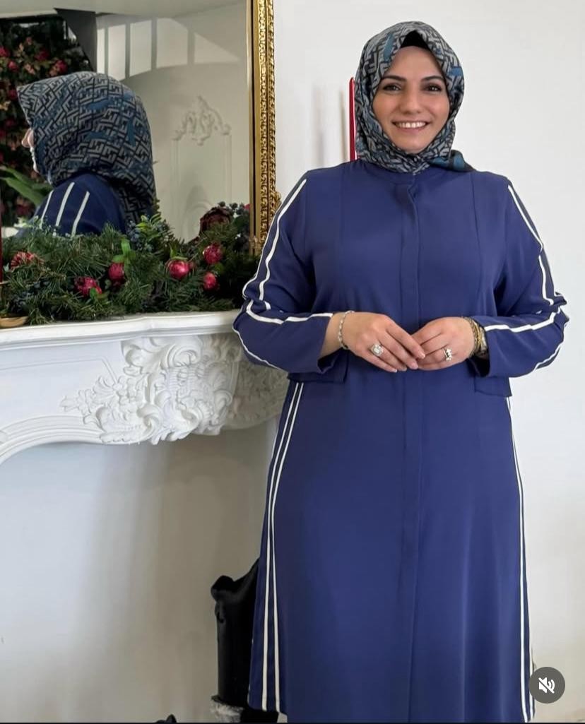 Şeritli Pantolonlu Takım