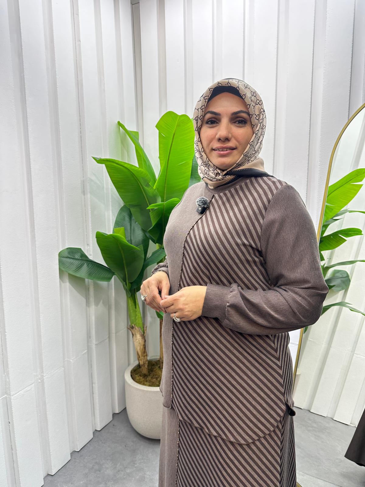 Çizgili Etekli Takım