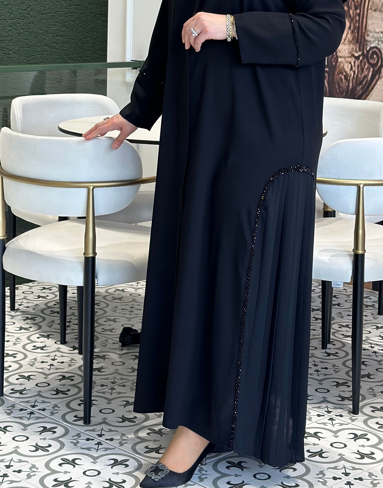 Yandan Pilise Detaylı Abaya