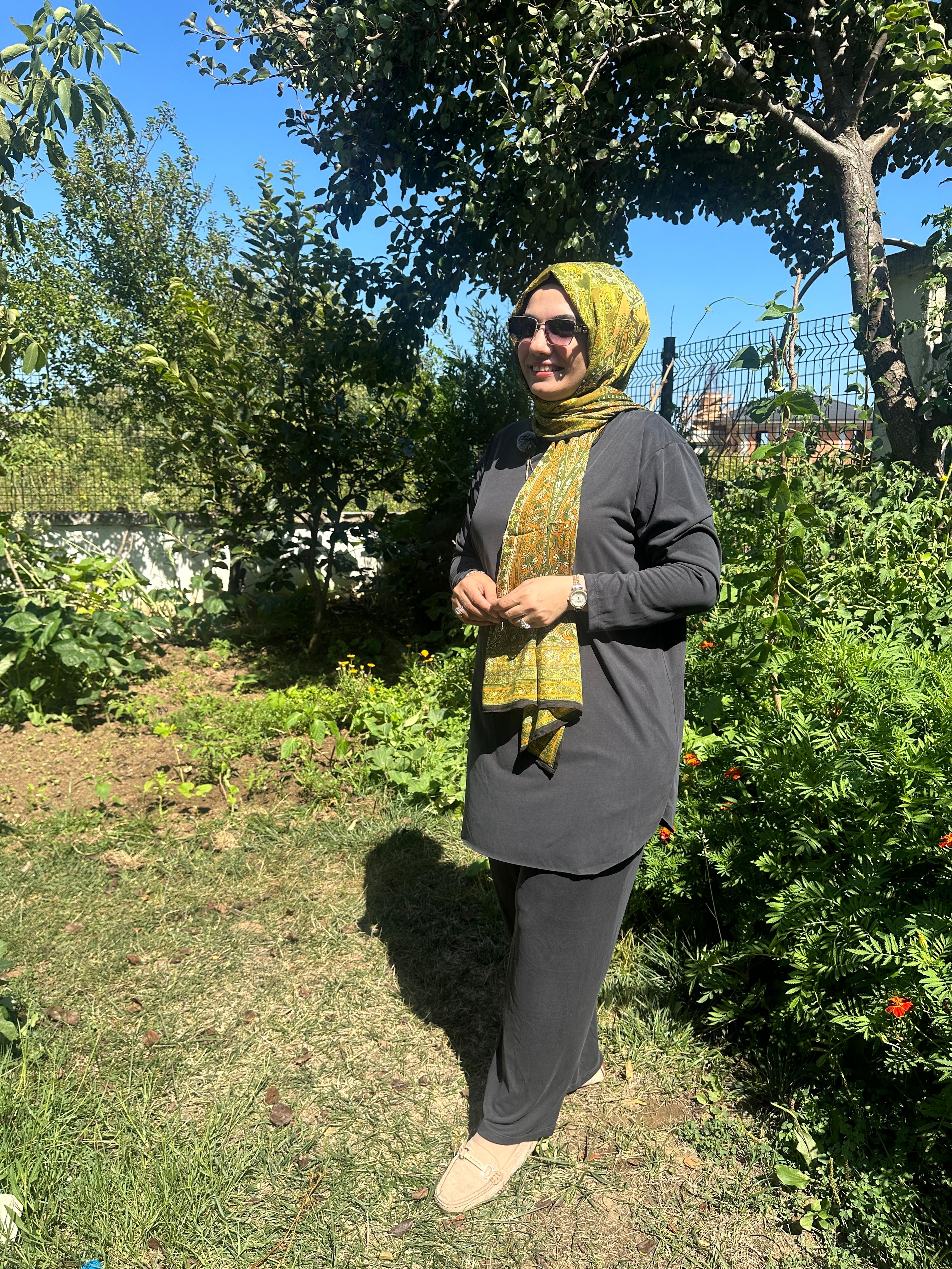 Rabia Pantolonlu Takım