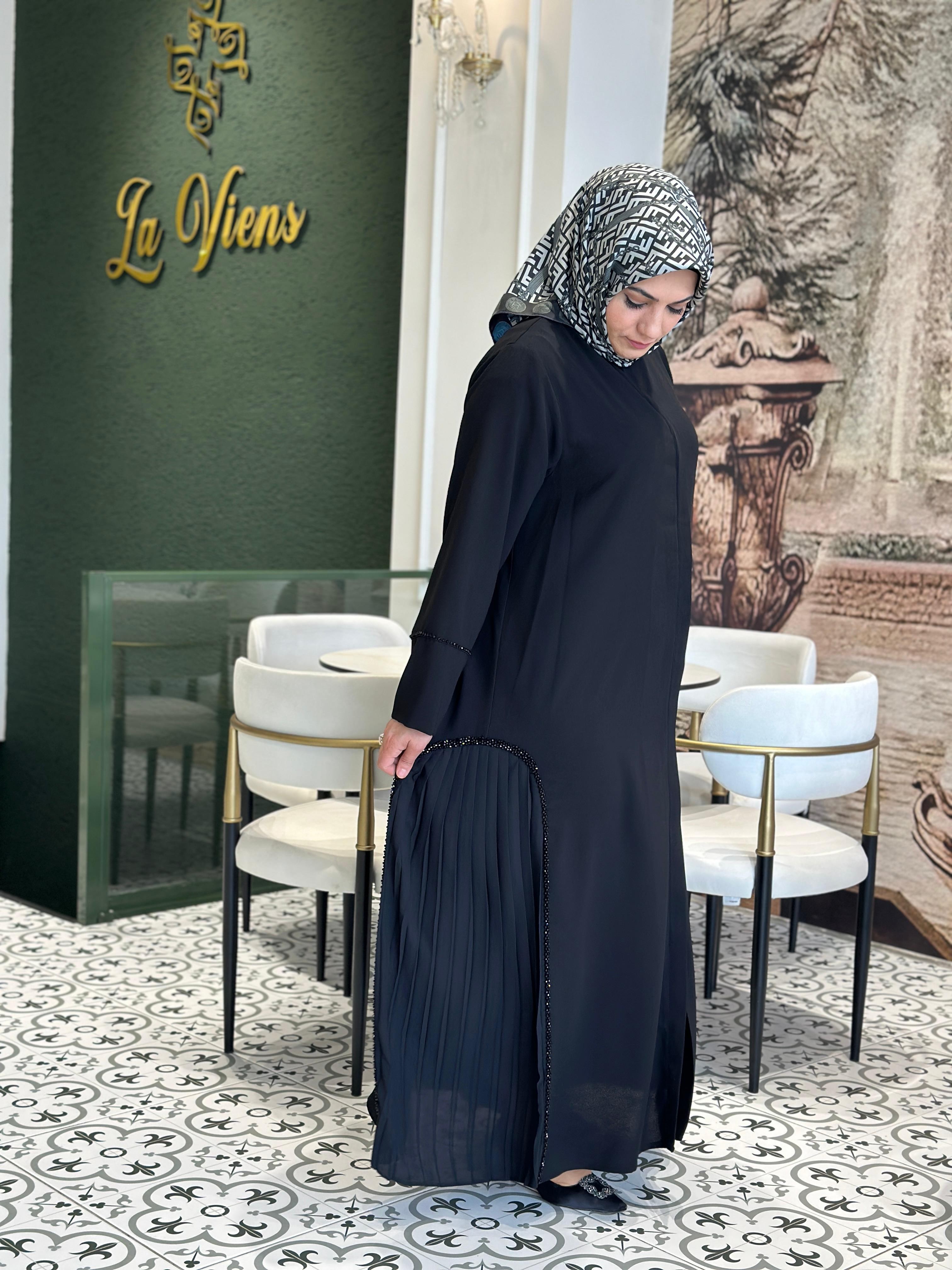Yandan Pilise Detaylı Abaya