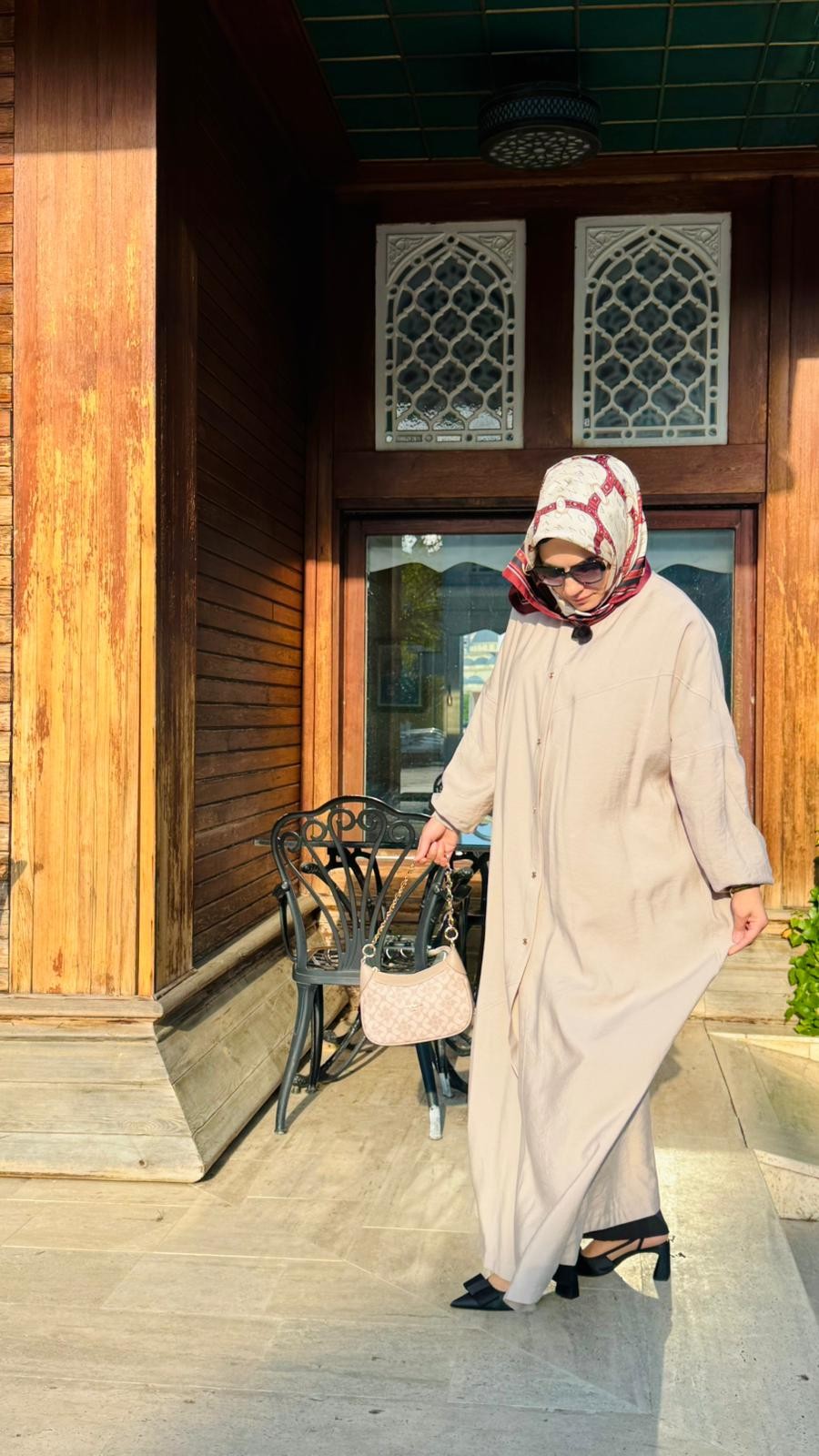 Berin Önden Çıtçıtlı Kap