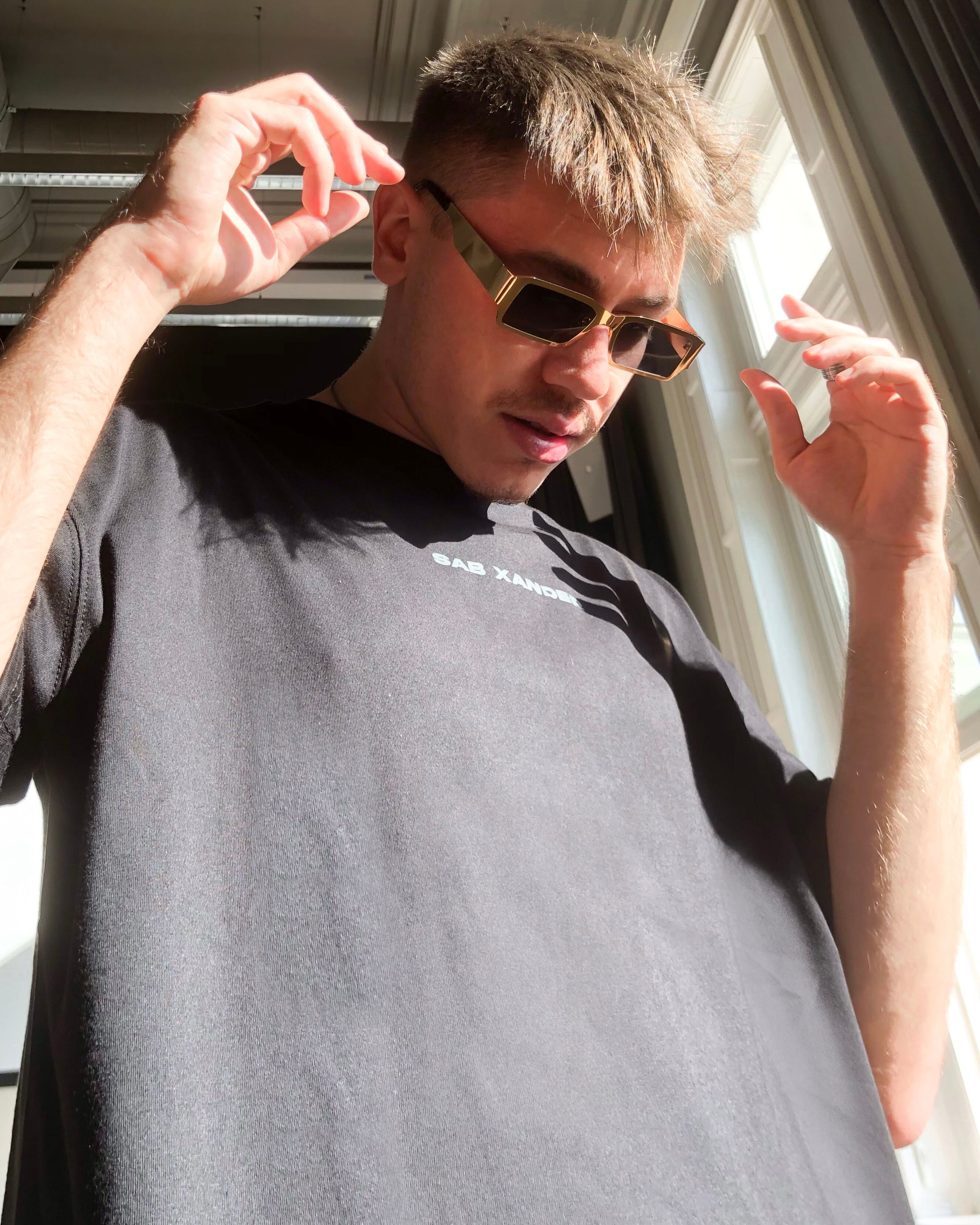DROP OF RED BLACK OVERSIZE T-SHIRT