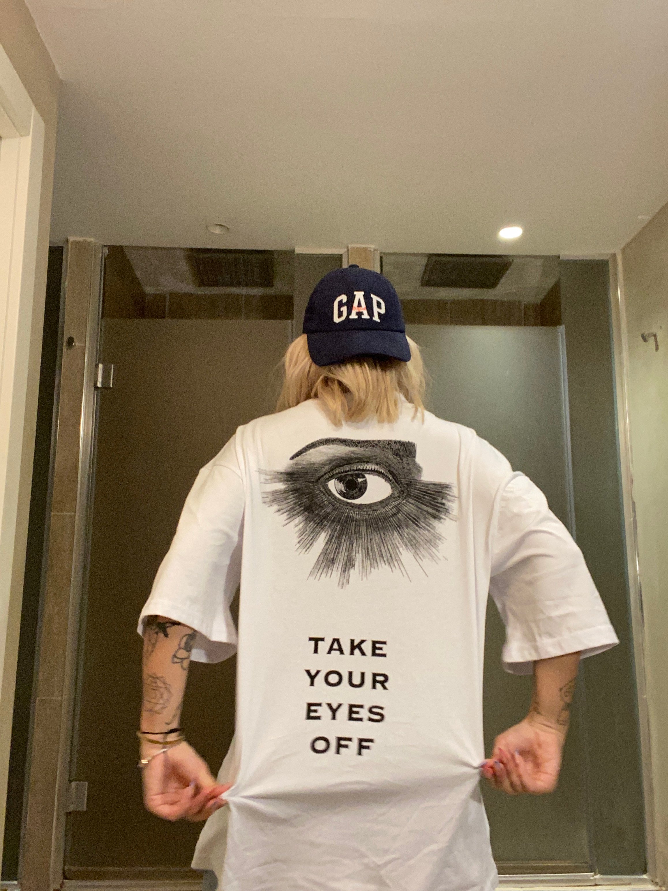 MAGIC EYE WHITE OVERSIZE T-SHIRT