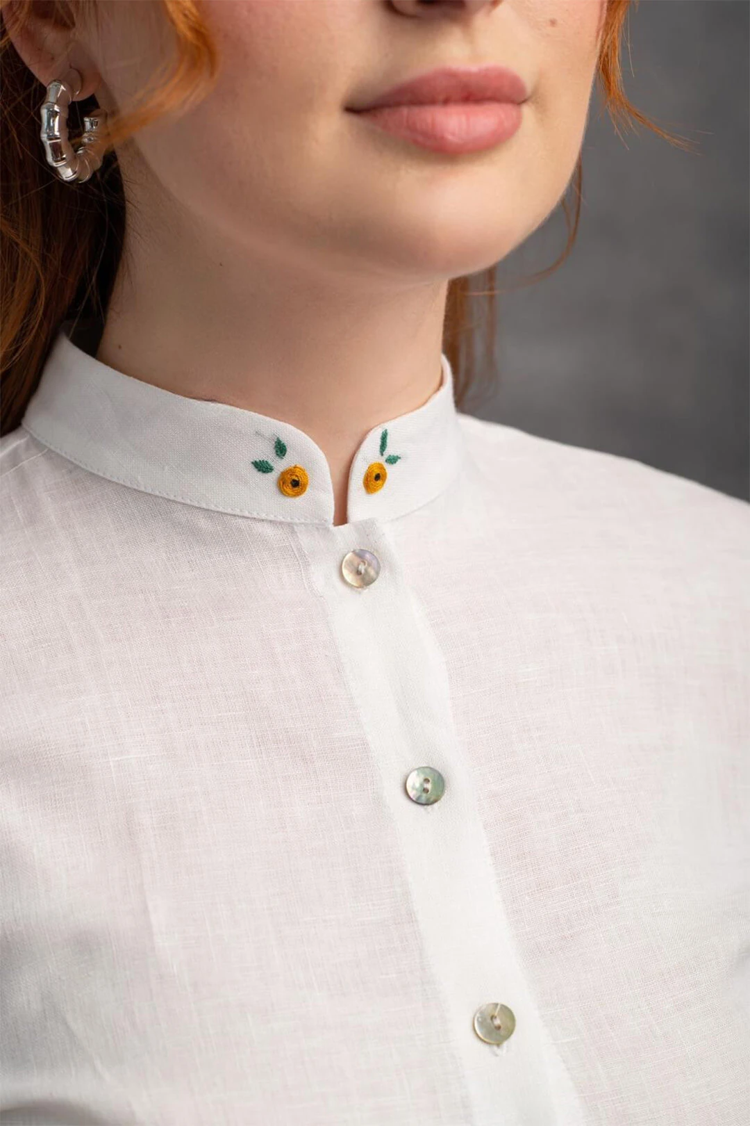Itır - Hakim Yaka Beyaz Keten Gömlek