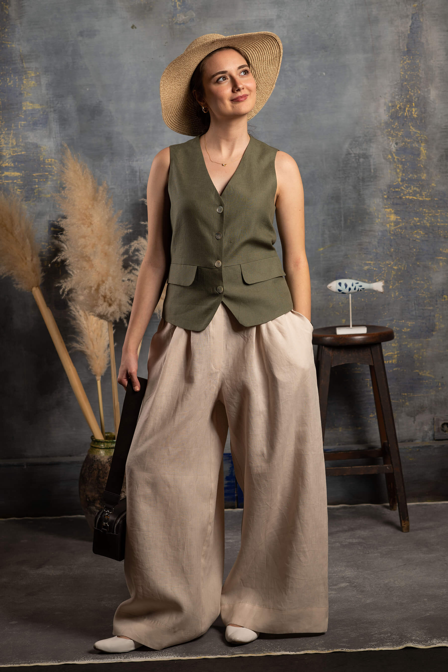 Bahar - Pileli Taş Rengi Keten Pantolon