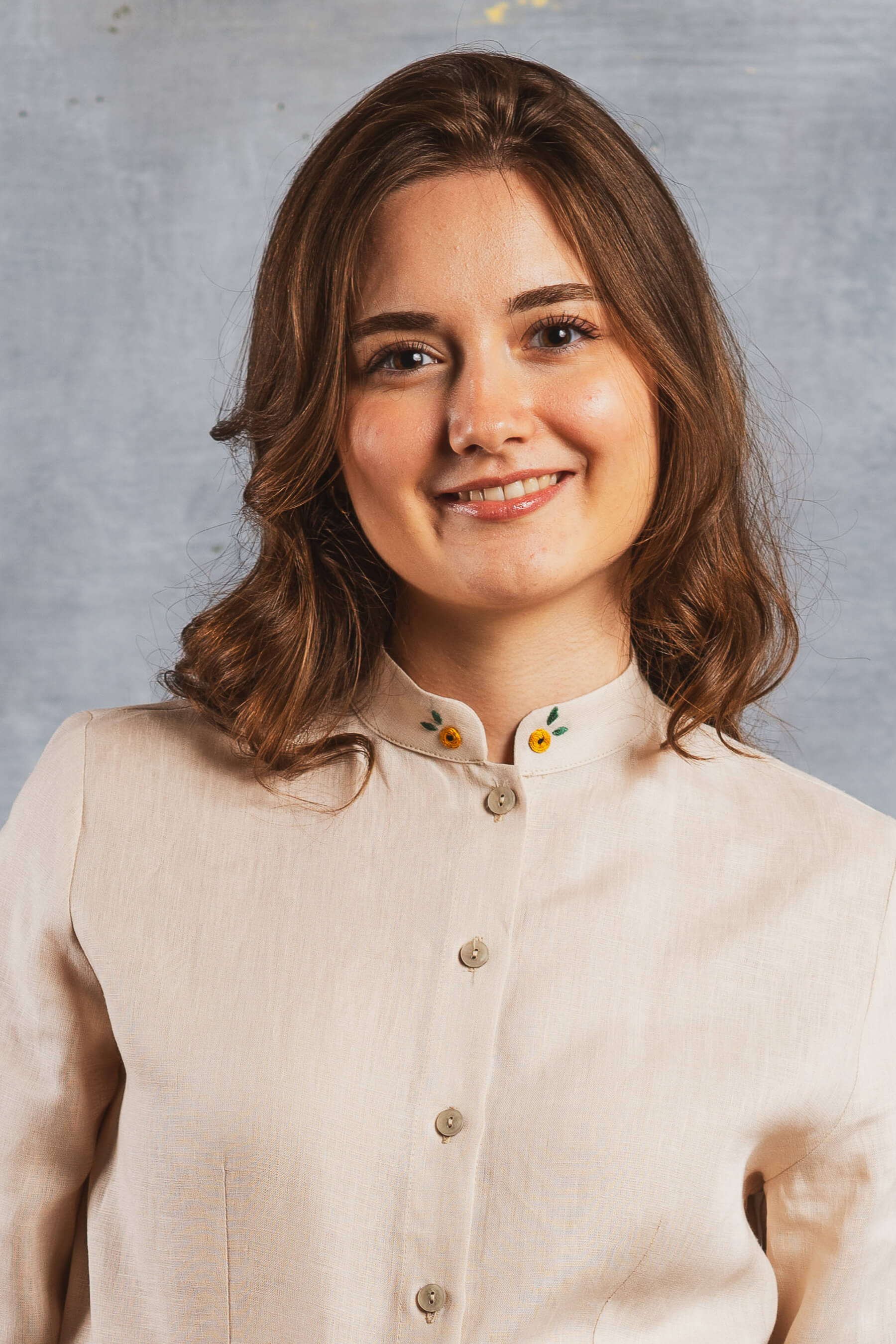 Itır - Hakim Yaka Taş Rengi Keten Gömlek