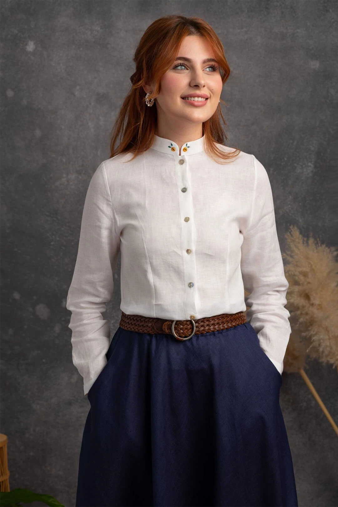 Itır - Hakim Yaka Beyaz Keten Gömlek