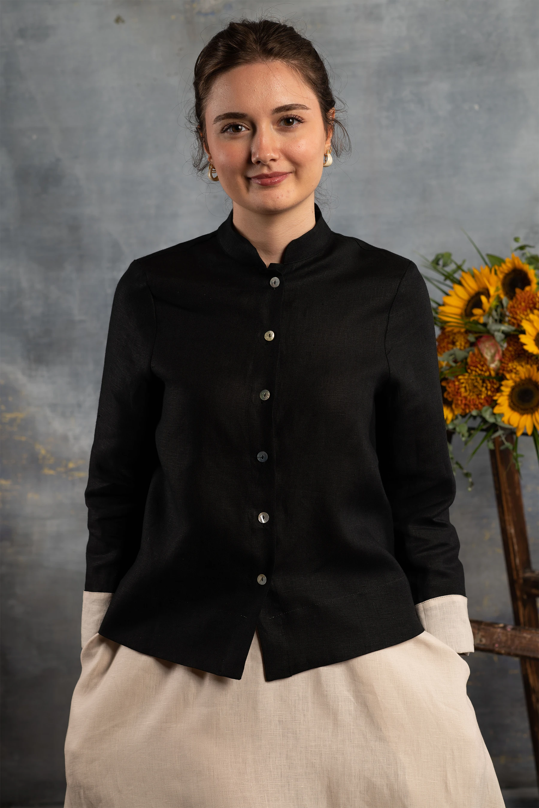 Müstesna - Hakim Yaka Siyah Keten Ceket