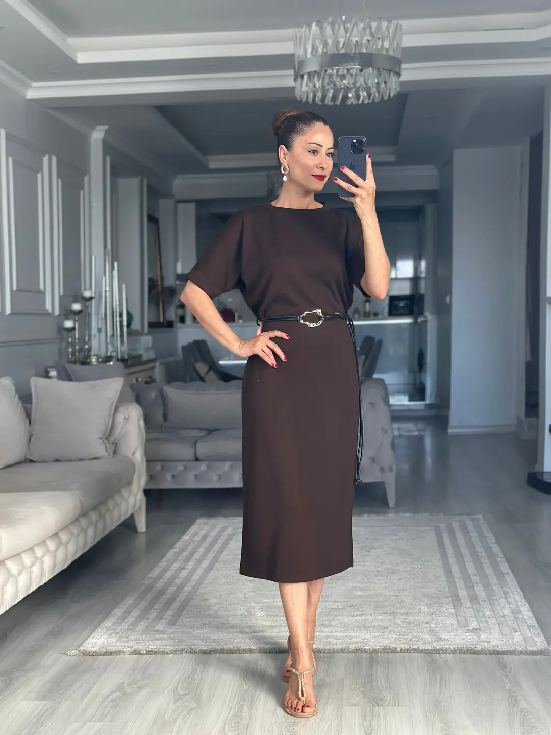 Acı Kahve Cool Kemerli Bisiklet Yaka Midi Boy Kadın Elbise · 2